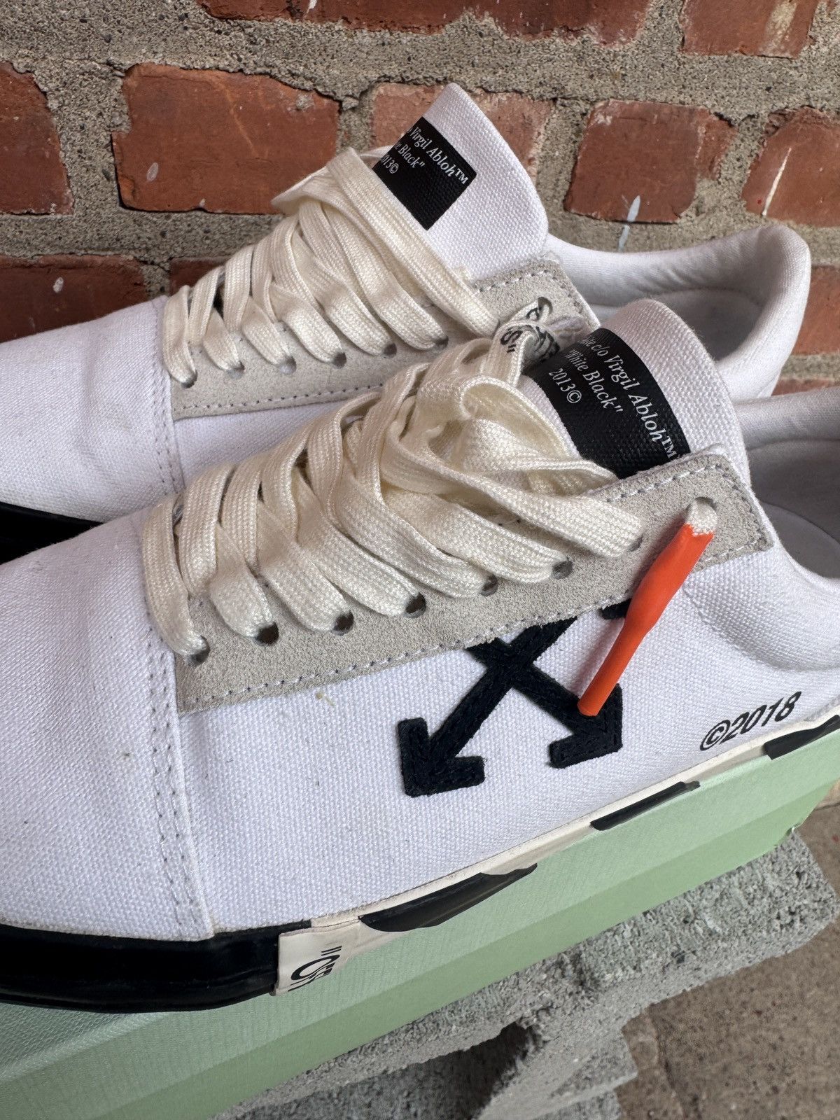 Off-White × Virgil Abloh Off-white vulcanized canvas sneaker Size US 10 / EU 43 - 7 Thumbnail