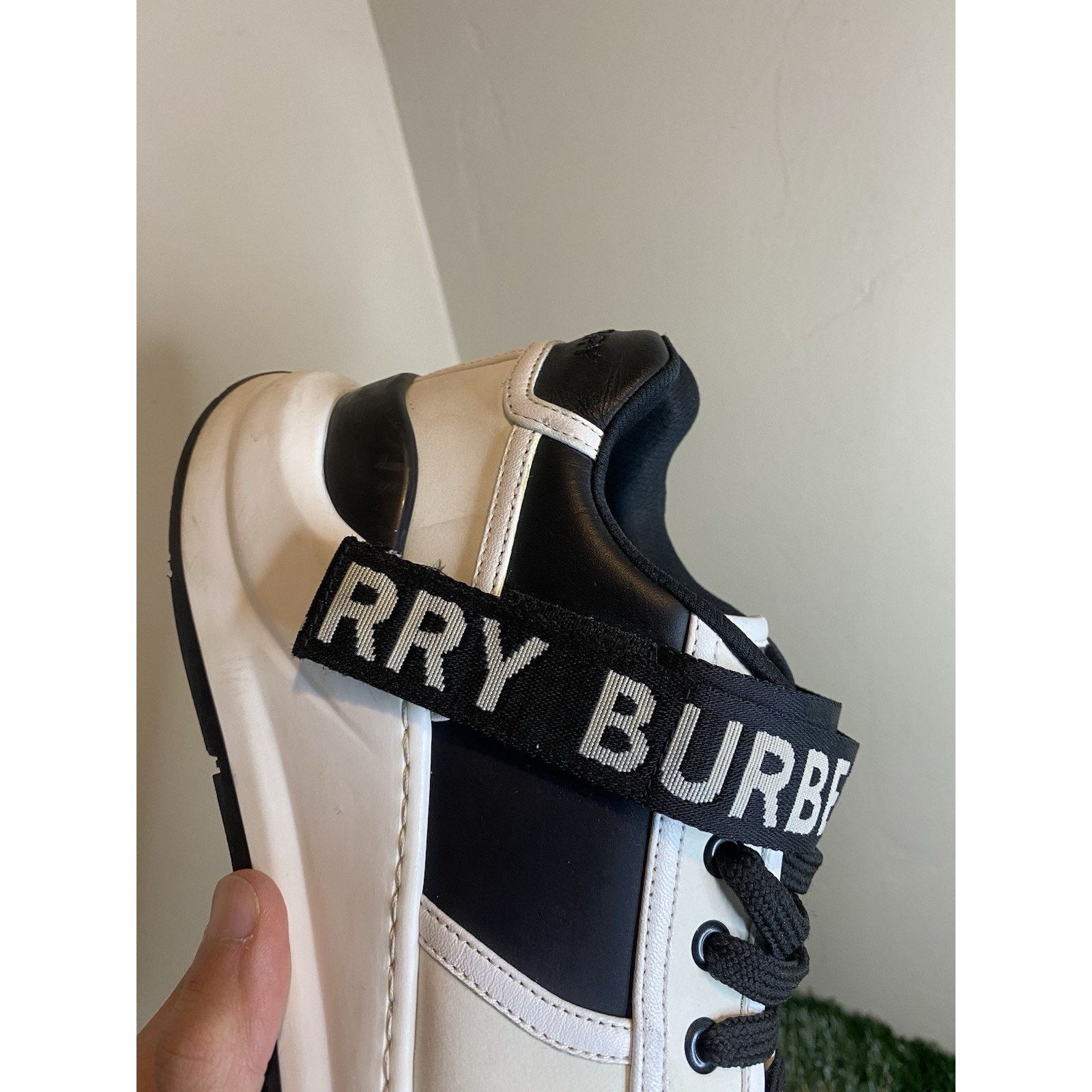 Burberry Burberry Ronnie Sneaker | Size 8 US (41 EU ) Size US 8 / EU 41 - 6 Thumbnail