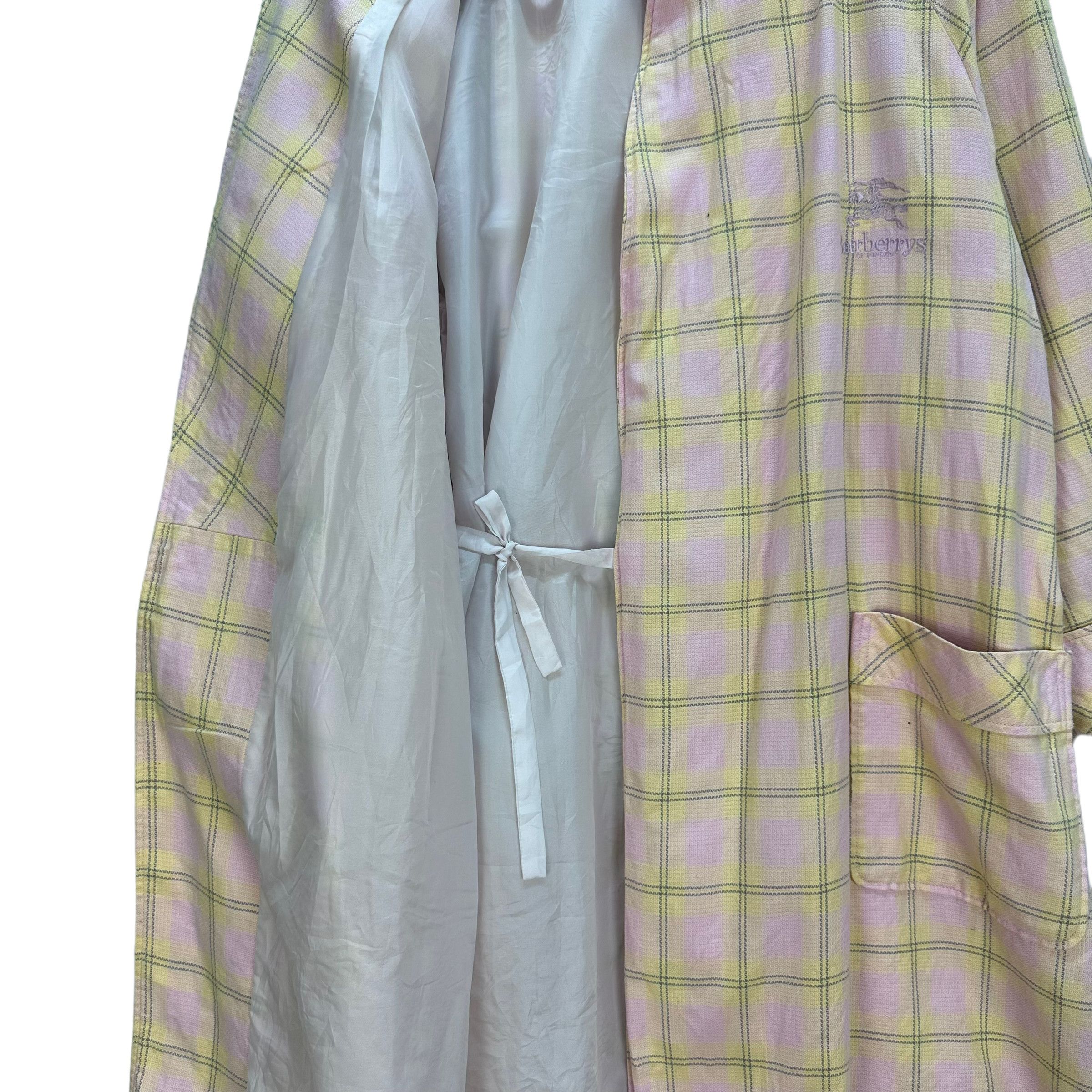 Burberry BURBERRYS CHECKED ROBES #7886-188 Size L / US 10 / IT 46 - 9 Thumbnail