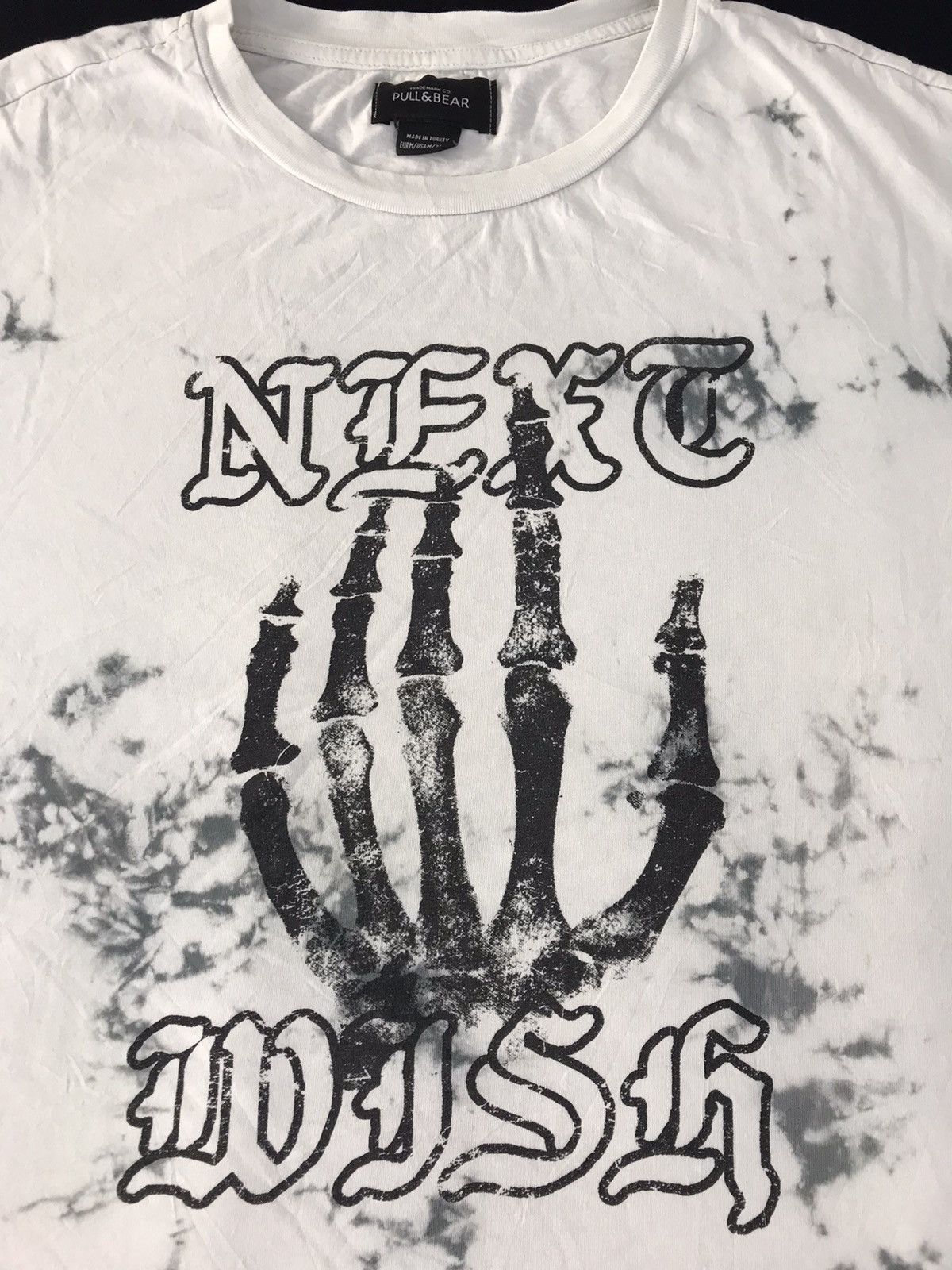 Designer Pull & Bear Next Wish Hand Bone Acid Wash Style Printed Tee Size US L / EU 52-54 / 3 - 4 Thumbnail