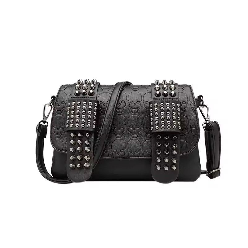 Japanese Brand Black Rivet Shoulder Bag Size ONE SIZE - 9 Thumbnail