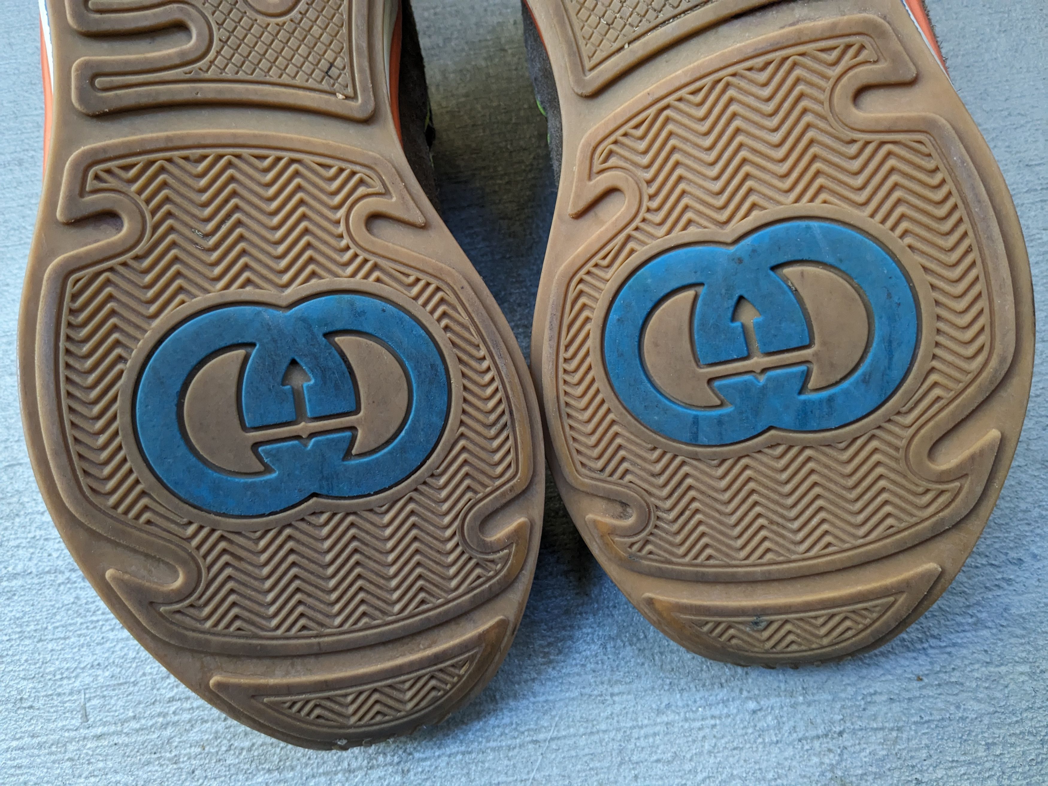 Gucci Gucci Ultrapace Sneakers Size 8.5 Brown Blue Orange Suede Size US 8.5 / EU 41-42 - 18 Thumbnail