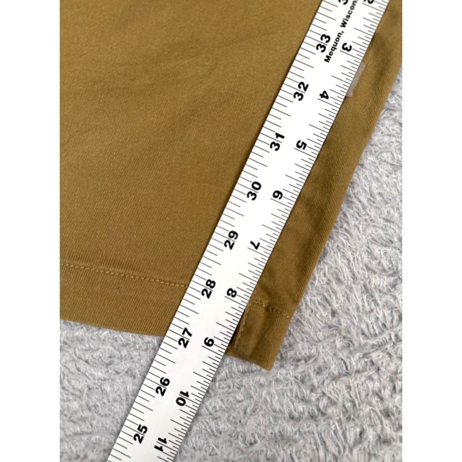 Volcom Volcom Shorts Mens 30 Brown Chino 9 Inseam Drawstring Elastic Waist Summer Venting Logo Pockets Casual Regular Fit Size US 30 / EU 46 - 7 Thumbnail