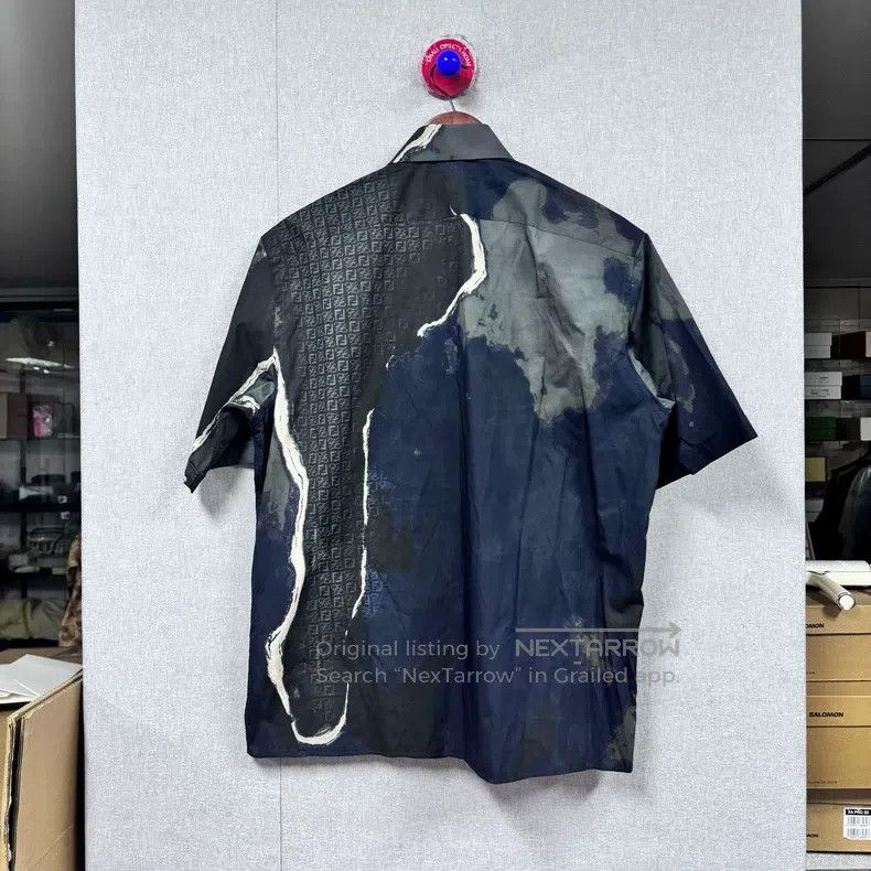 Fendi Fendi size 39 SS22 Full Print Shirt in Grey and Black Size US XXS / EU 40 - 2 Thumbnail