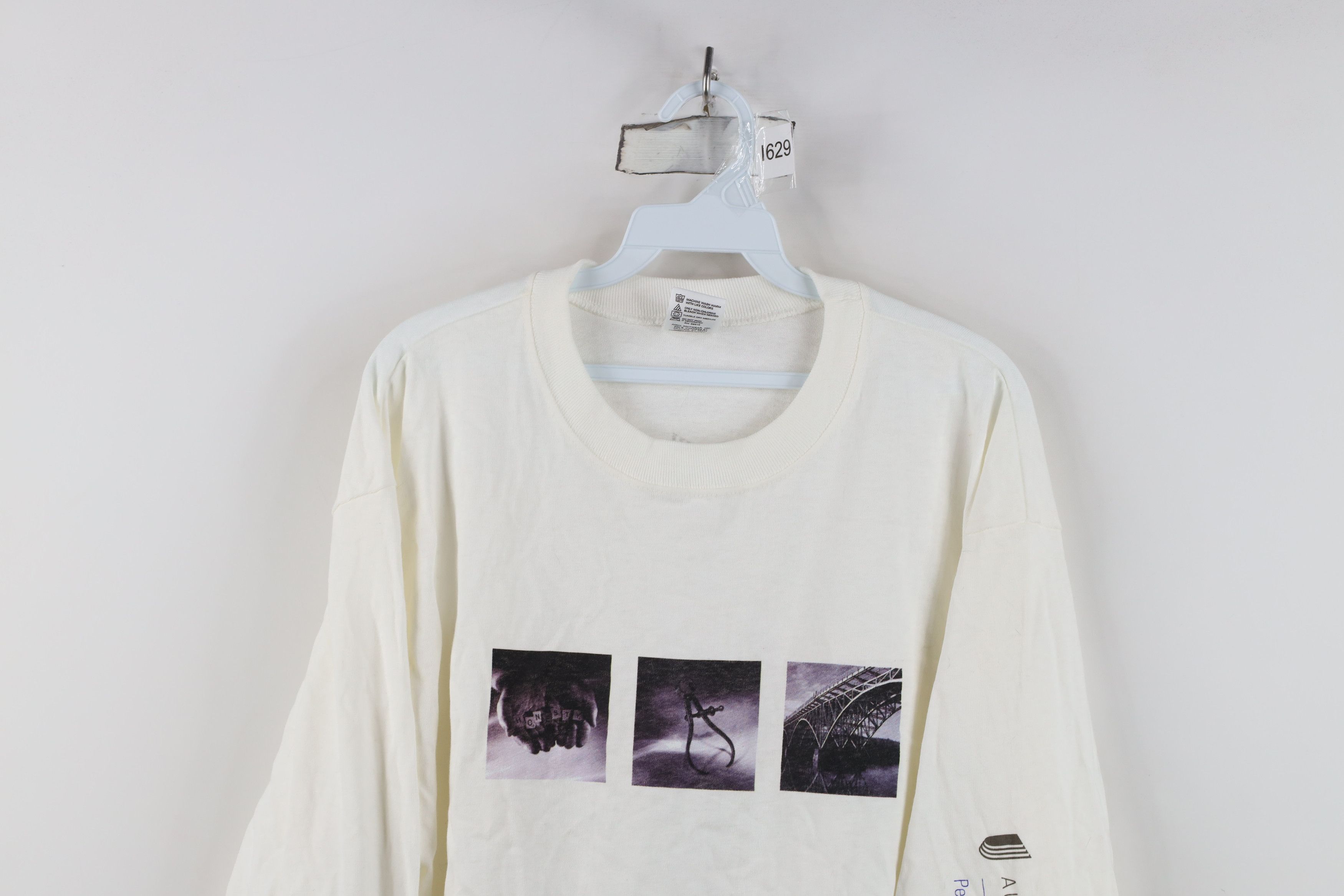 Vintage Vintage UnitedHealth Group Company Long Sleeve T-Shirt White Size US L / EU 52-54 / 3 - 2 Thumbnail