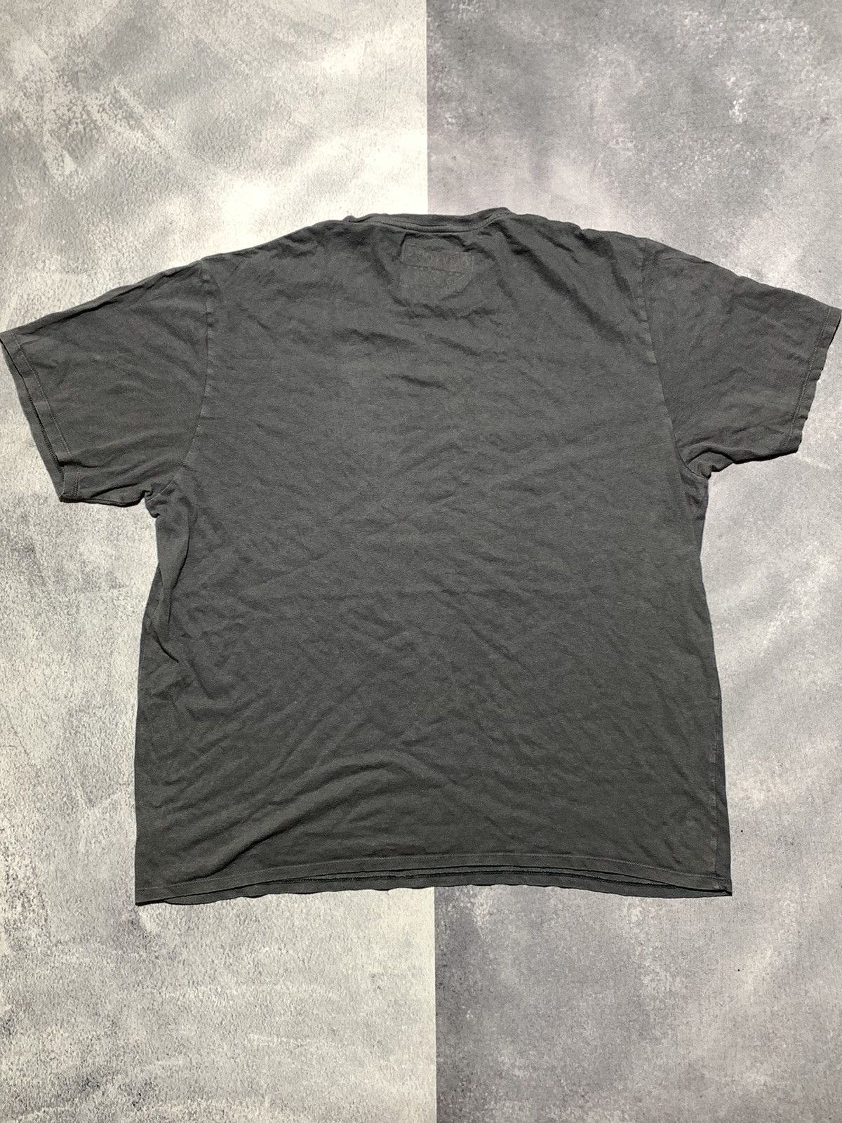 Band Tees Vintage Y2K LovelyJubbly movie tee streetwear biglogo size L Size US L / EU 52-54 / 3 - 5 Thumbnail