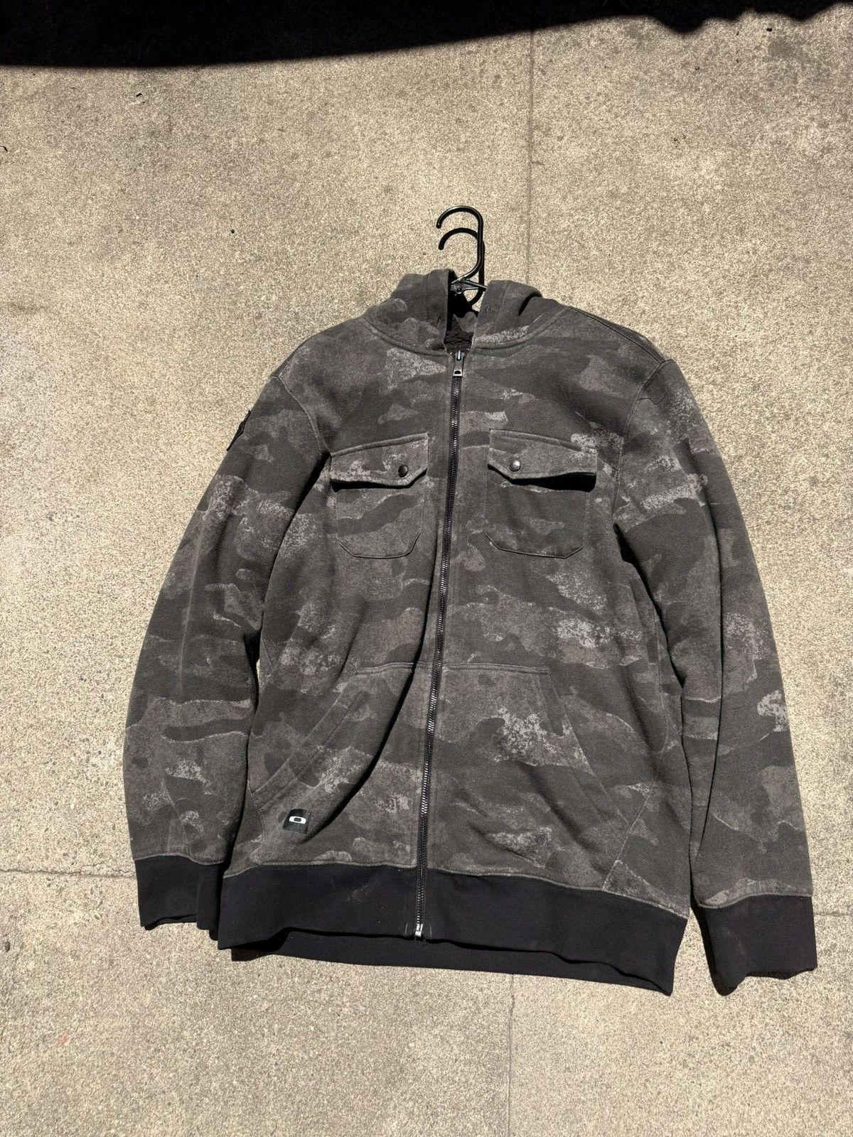Oakley Oakly Grey and Black Camo Zip Up Jacket. Super Warm Size US M / EU 48-50 / 2 - 1 Thumbnail