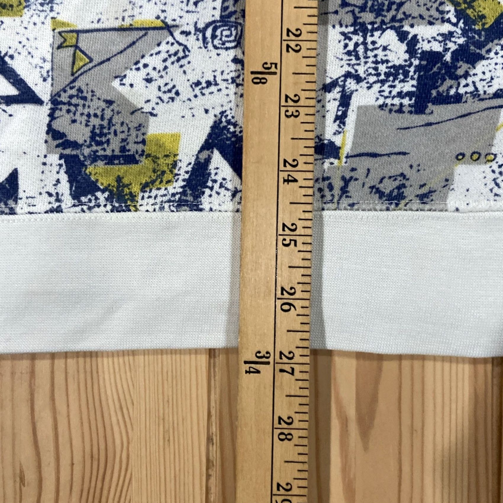 Express VINTAGE Express Sweatshirt Woman M White 90s Pullover Mock Neck Long Sleeve Front Pocket Baggy Abstract Graphic - Express 90s Theme Womens Size M / US 6-8 / IT 42-44 - 5 Thumbnail