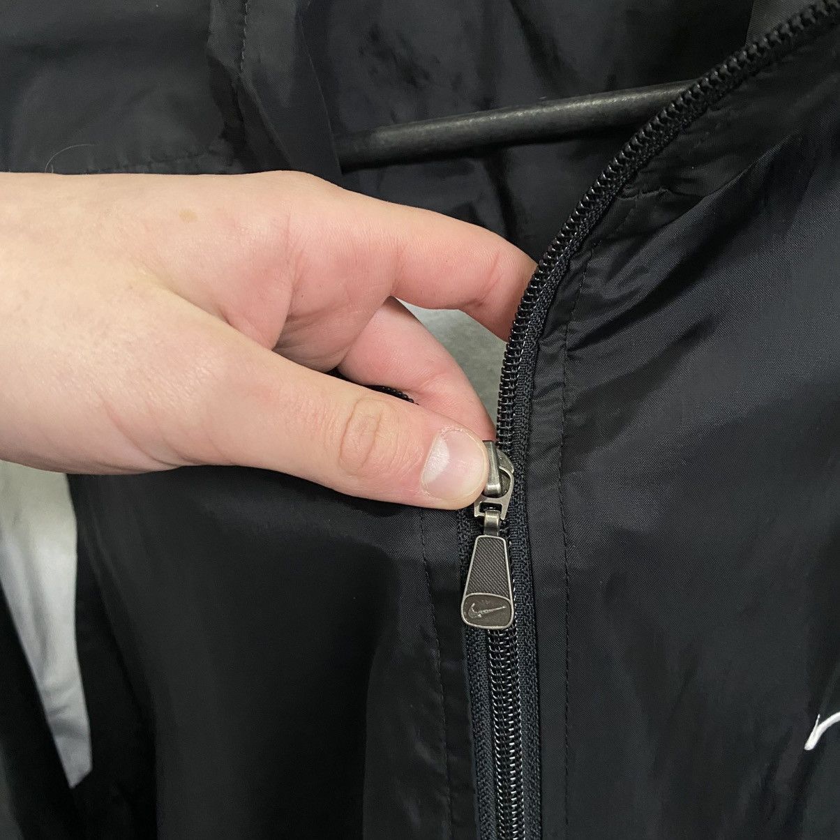 Nike Vintage Y2K Nike Track Jacket Nylon Top Striped Swoosh Size US XL / EU 56 / 4 - 7 Thumbnail