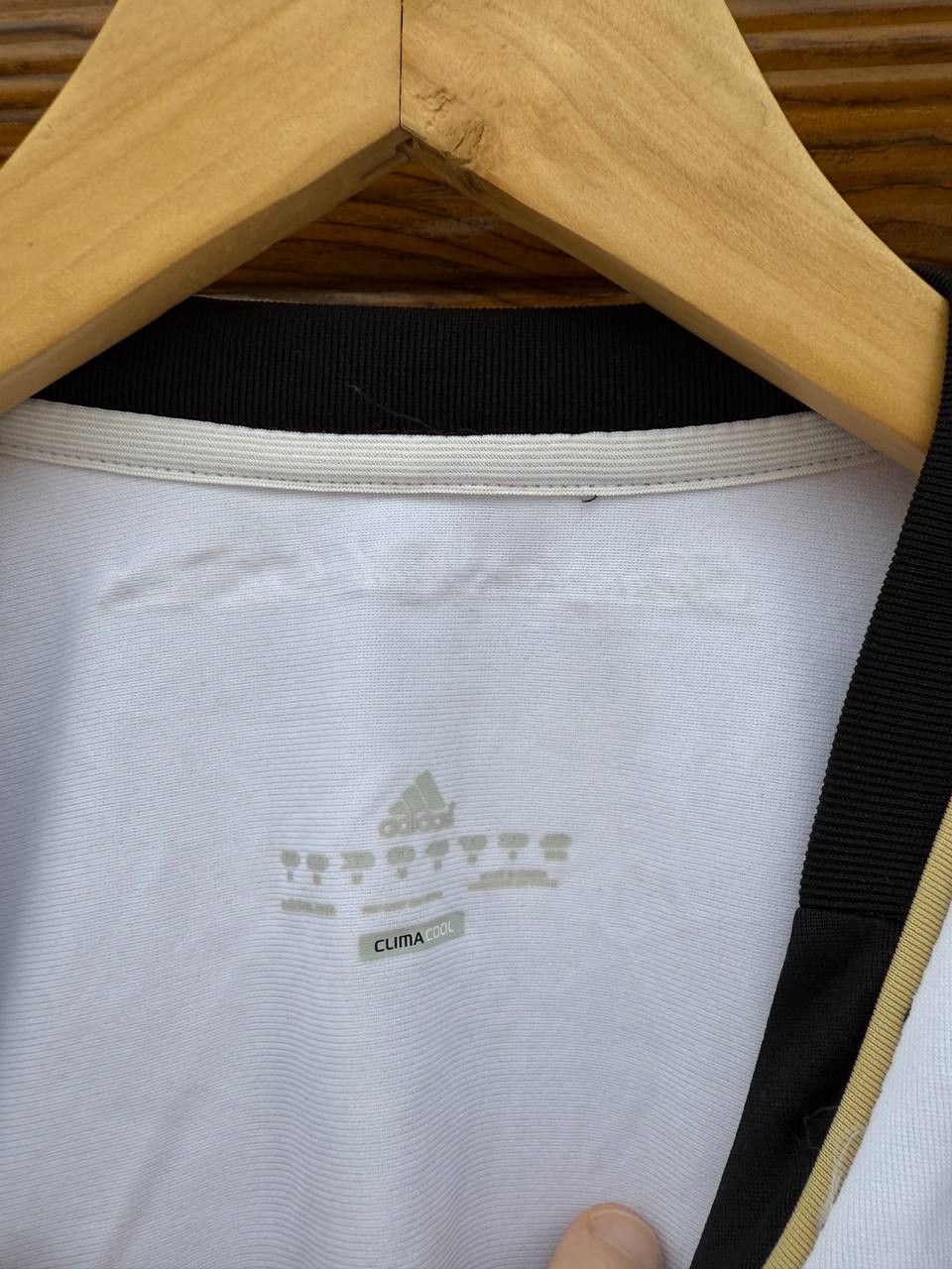 Adidas GERMANY TEAM 2010/2011 HOME FOOTBALL SHIRT JERSEY ADIDAS Size US M / EU 48-50 / 2 - 4 Thumbnail