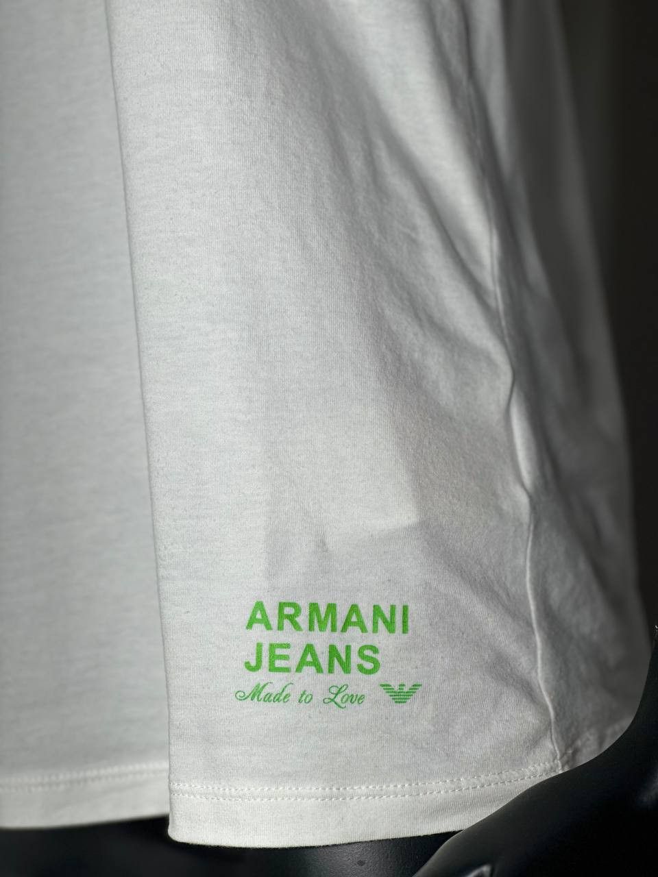 Armani Women's t-shirt from the Armani brand, white Size M / US 6-8 / IT 42-44 - 4 Thumbnail