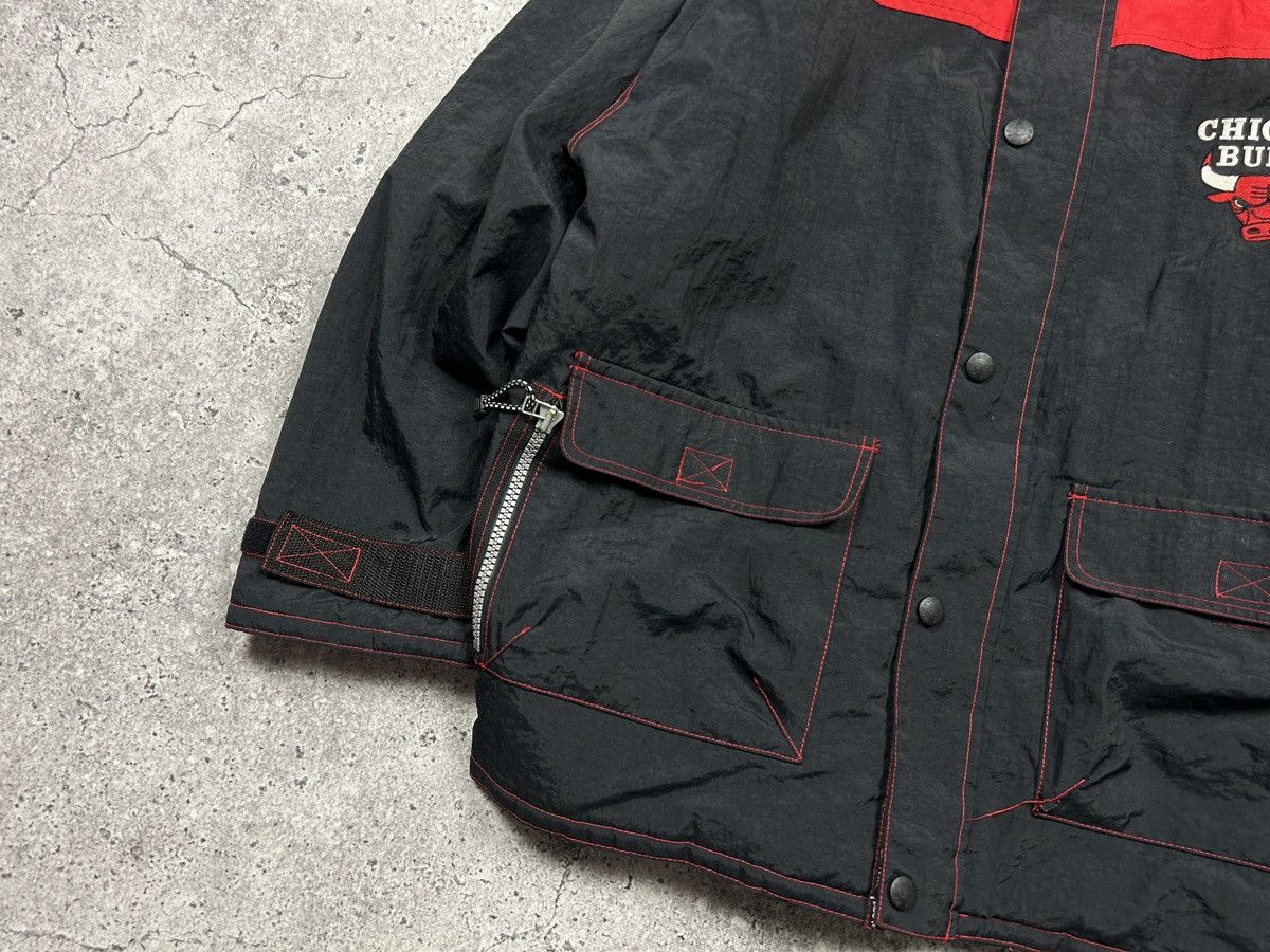 Champion × NBA Champion x Chicago Bulls 90s jacket Size US XL / EU 56 / 4 - 8 Thumbnail