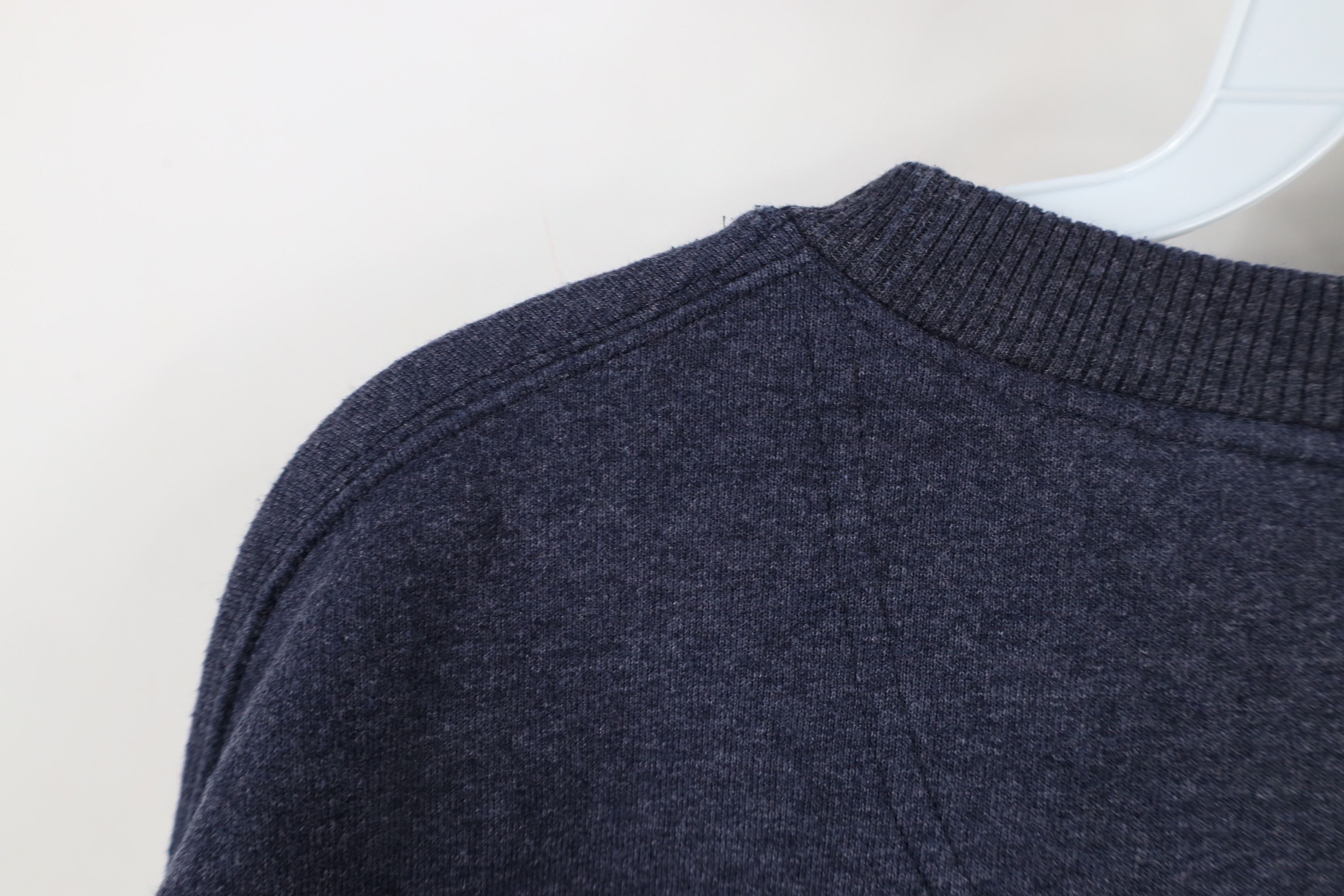 Champion × Vintage Vintage Champion Classic Logo Crewneck Sweatshirt Blue Size US L / EU 52-54 / 3 - 9 Thumbnail