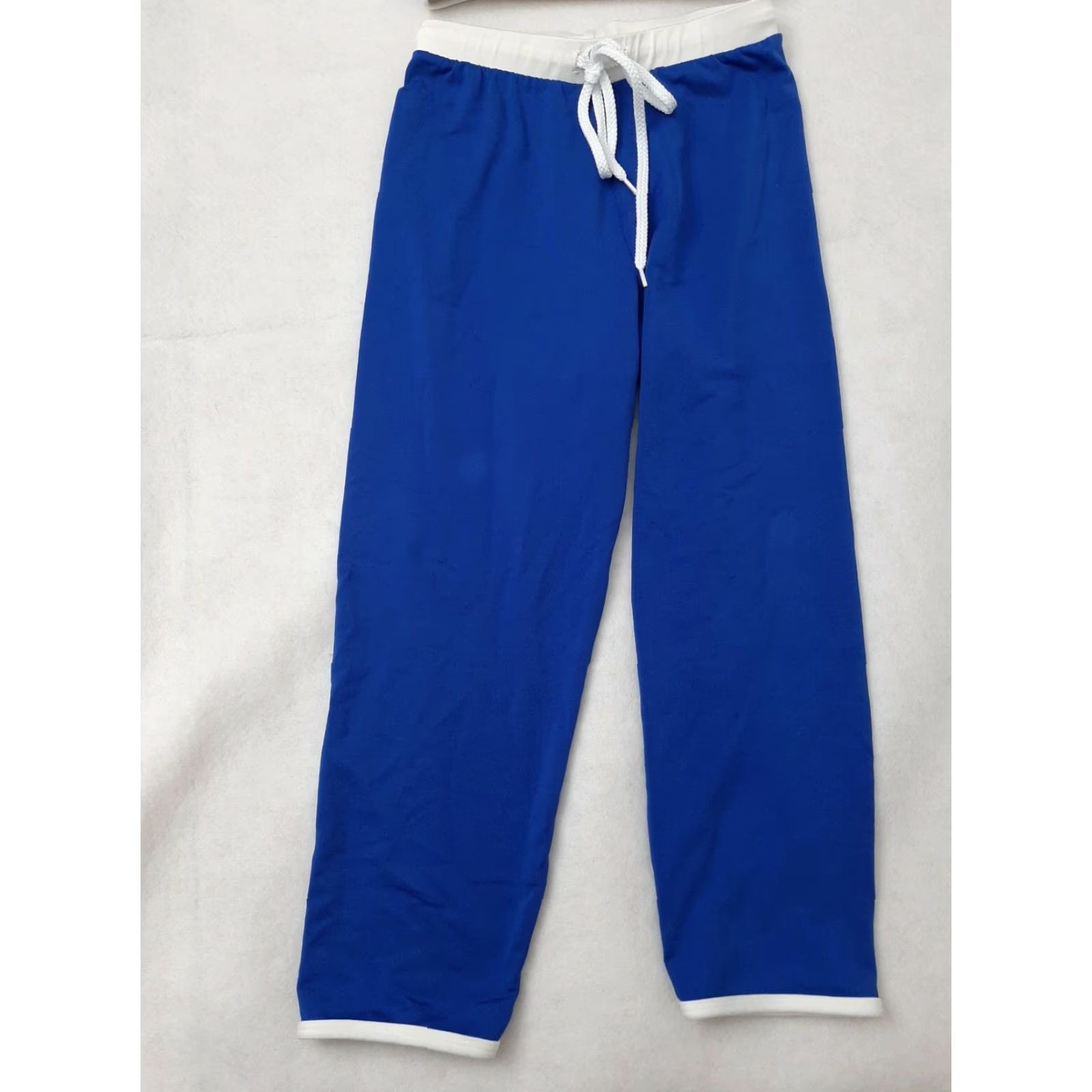 Everlast Everlast Workout Outfit top and pants blue and white womens nylon petite small S Cropped Inseam 19 Waist 20 PS/ Petite Womens Activewear Nylon Shorts? Size S / US 4 / IT 40 - 3 Thumbnail