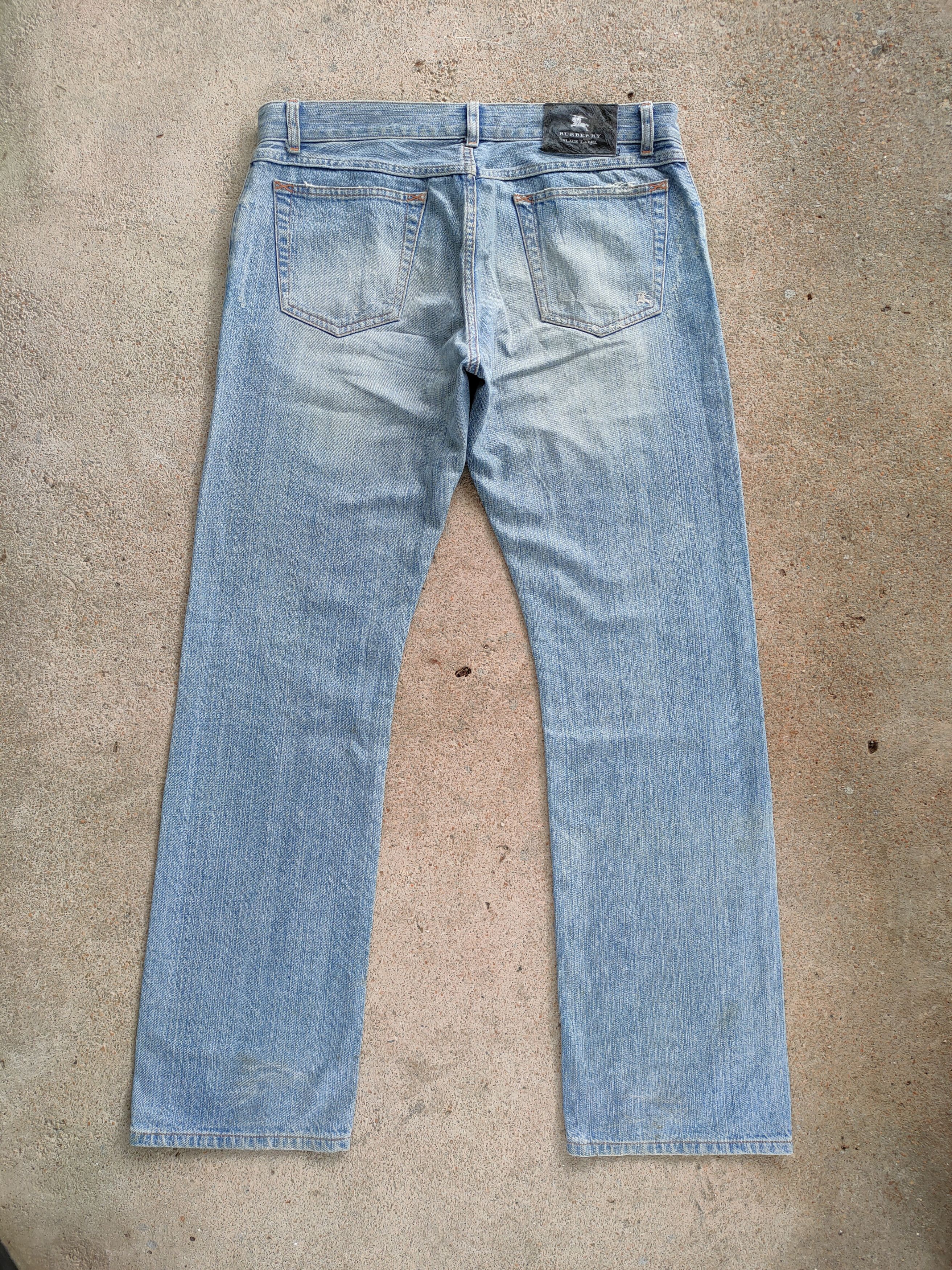 Burberry VINTAGE BURBERRY BLACK LABEL FADED RIPPED JEANS DENIM PANTS Size US 34 / EU 50 - 3 Thumbnail