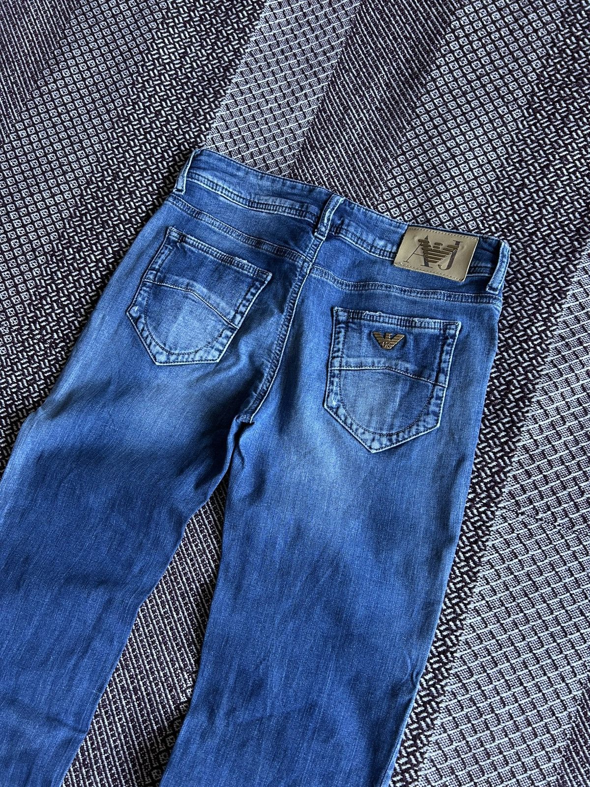 Armani × Vintage Vintage Armani Washed Straight Solid Jeans Small Logo Sz 27 Size US 27 - 5 Thumbnail
