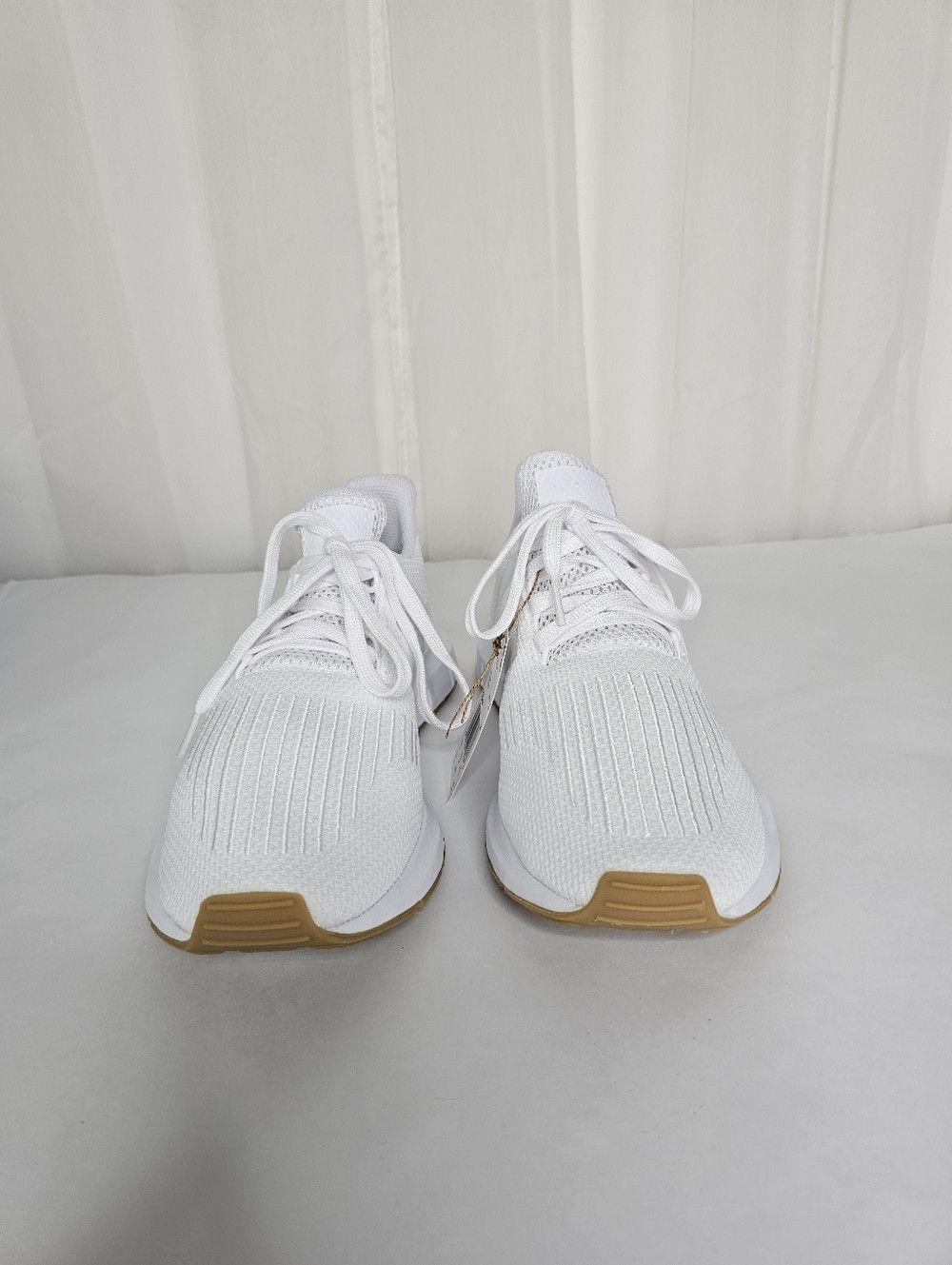 Adidas Adidas Orginals Swift Run Cloud White Gum Running Sneakers Size US 8 / EU 41 - 4 Thumbnail