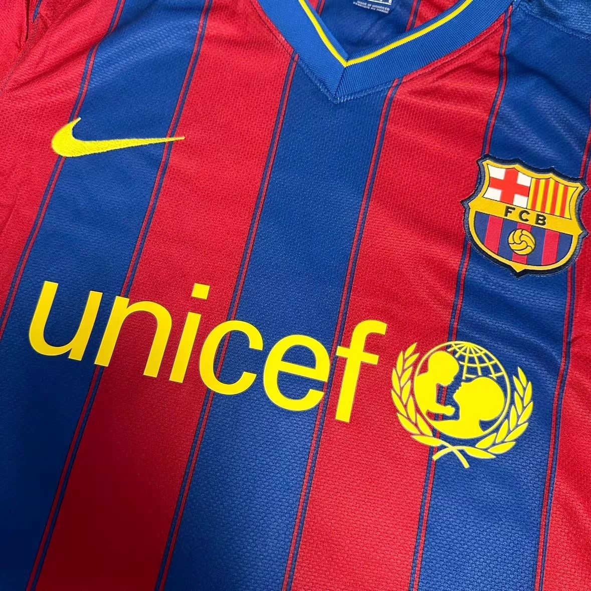 Other 2009 2010 Barcelona #10 Messi Jersey Size US XL / EU 56 / 4 - 4 Thumbnail