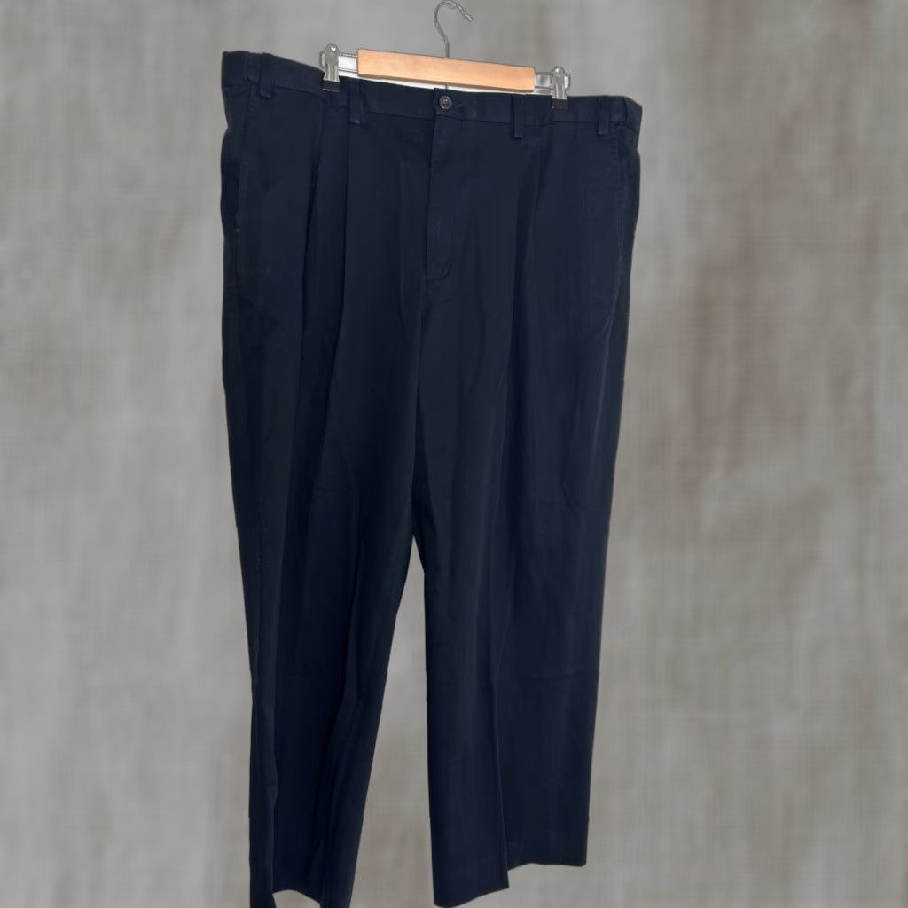 Eddie Bauer VINTAGE Eddie Bauer wrinkle free relaxed fit cotton pants Black Mens 42x30 42 Tall dress pants Size US 42 / EU 58 - 1 Thumbnail