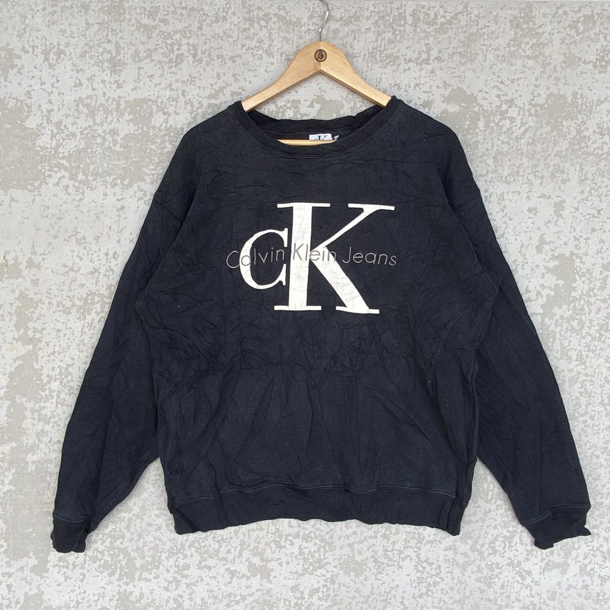 Other Vintage Calvin Klein Jeans Big Printed Crewneck NavyBlue Size US L / EU 52-54 / 3 - 1 Thumbnail