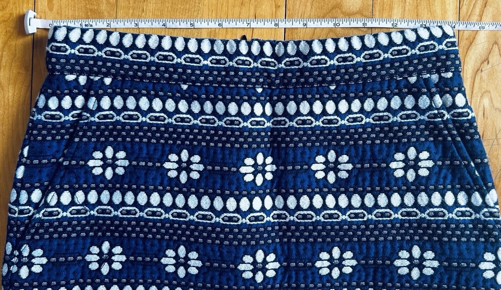 J.Crew J Crew Tapestry-style woven geometric Floral Skirt sz 00 Size 24" / US 00 / IT 34 - 7 Thumbnail