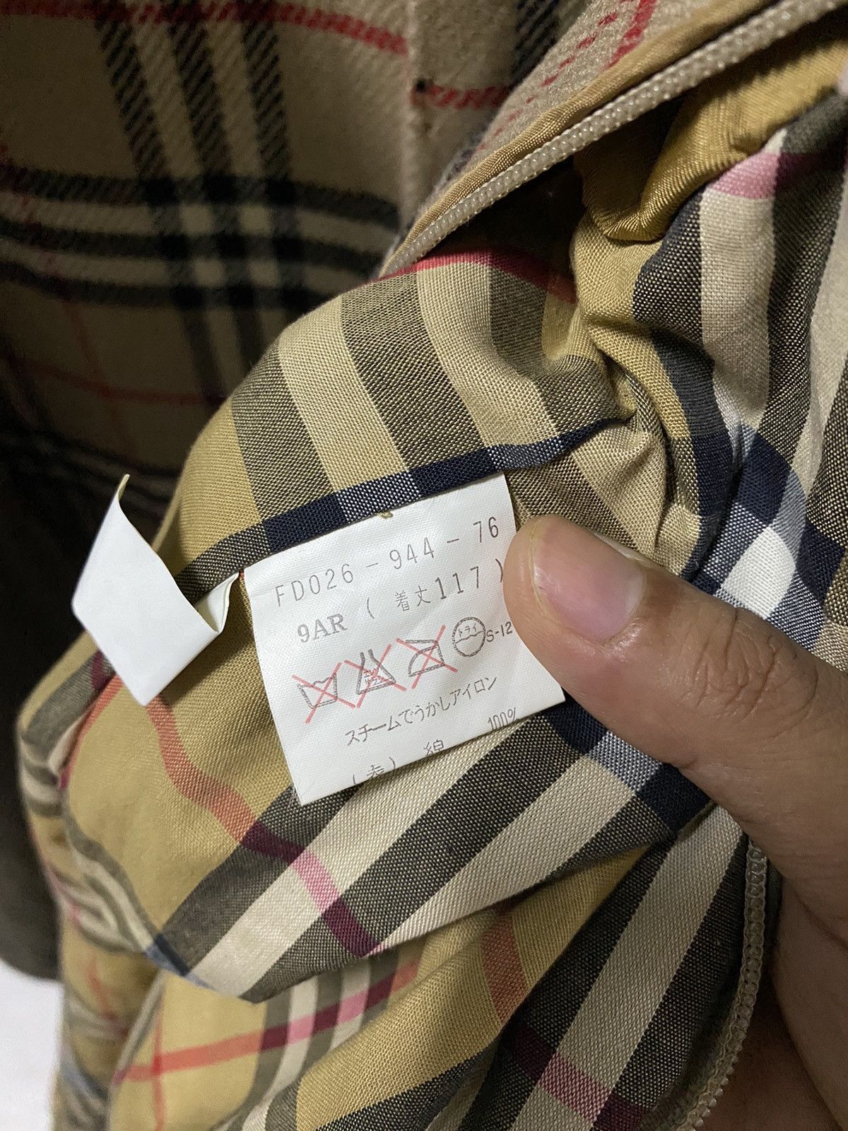 Burberry Vintage Burberrys Nova Check Trench Coat Size L / US 10 / IT 46 - 12 Thumbnail