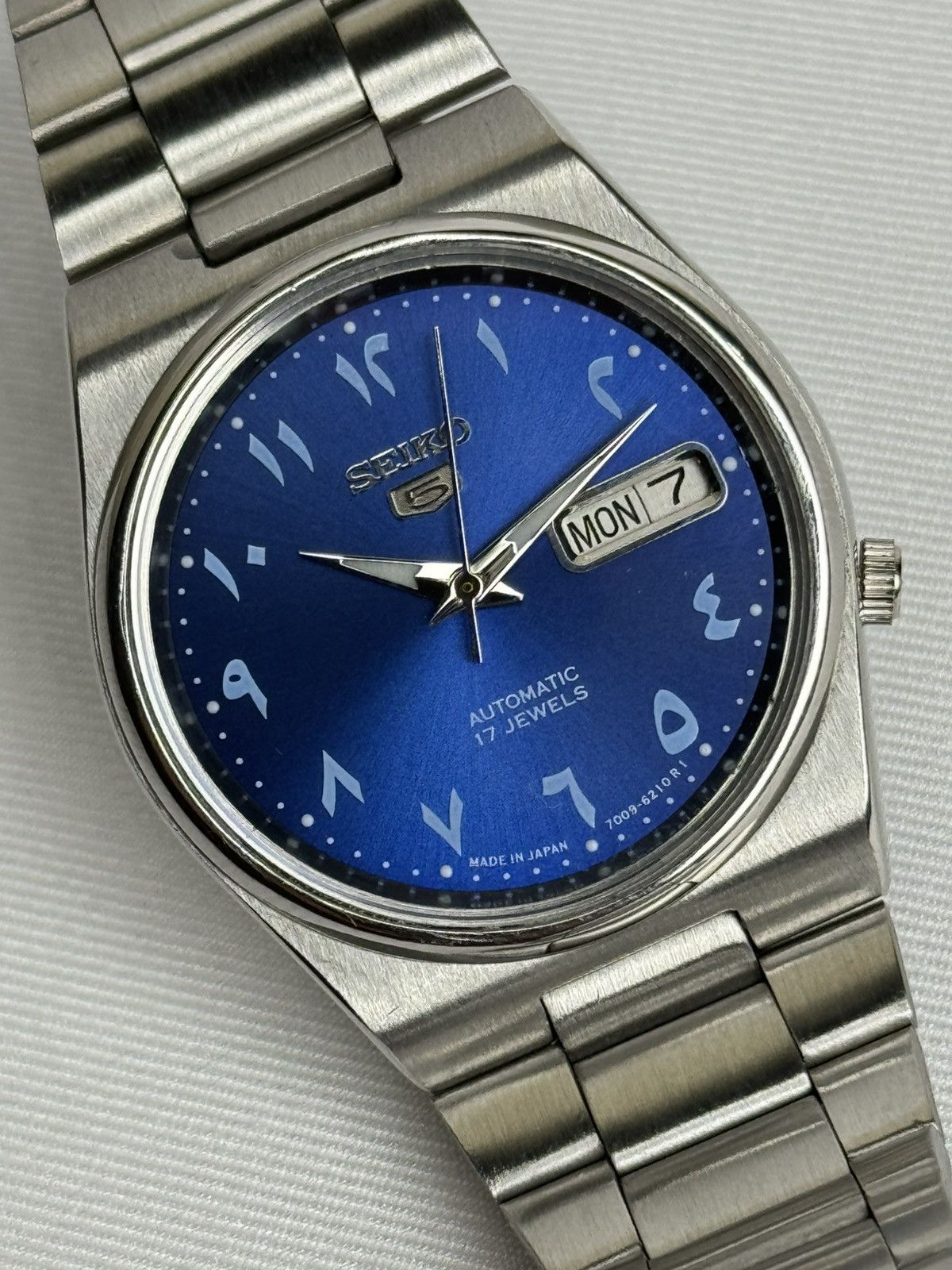 Seiko Automatic 7009 Japan movement Blue Dial mens Watch