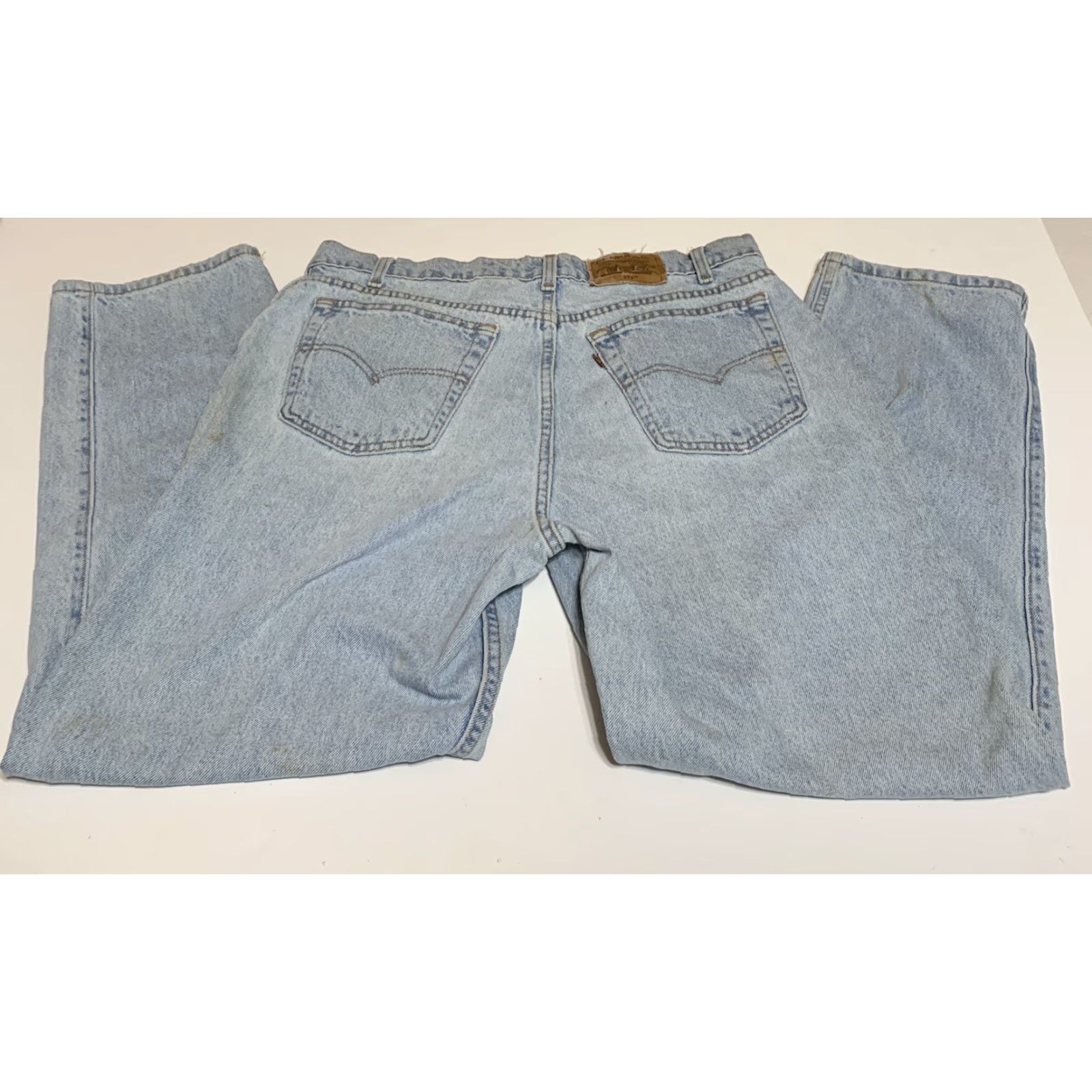 Levi's VINTAGE Levi's 545 Jeans Blue Denim Distressed 34x29 Loose Fit Mens Size US 34 / EU 50 - 2 Thumbnail