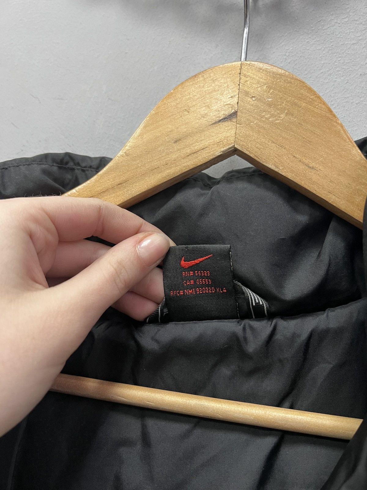 Nike Nike vintage 2000s puffer jacket hype travis style Size US M / EU 48-50 / 2 - 8 Thumbnail