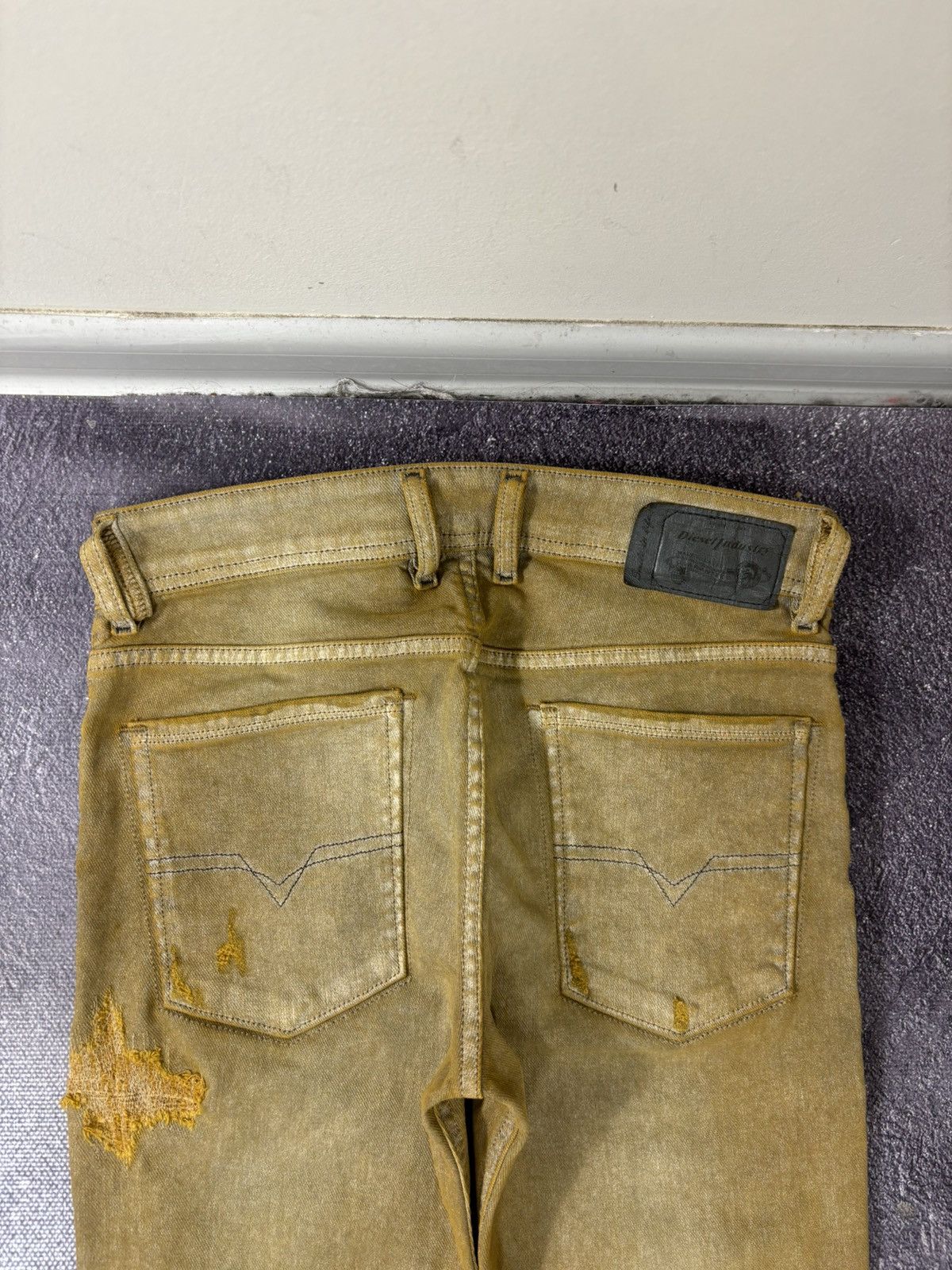 Diesel Diesel Sleenker Slim Skinny NWT Distressed Gold Pants Jeans Size US 27 - 20 Thumbnail