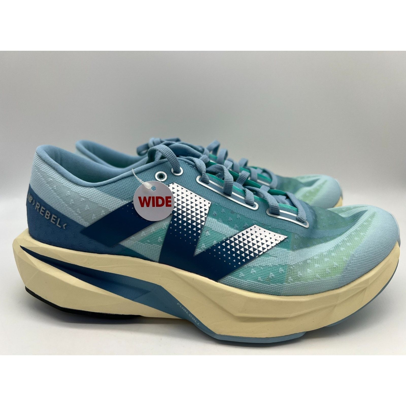 New Balance New Balance FuelCell Rebel v4 Women's Size 10.5 WFCXCH4 New Size US 10.5 / IT 40.5 - 22 Thumbnail