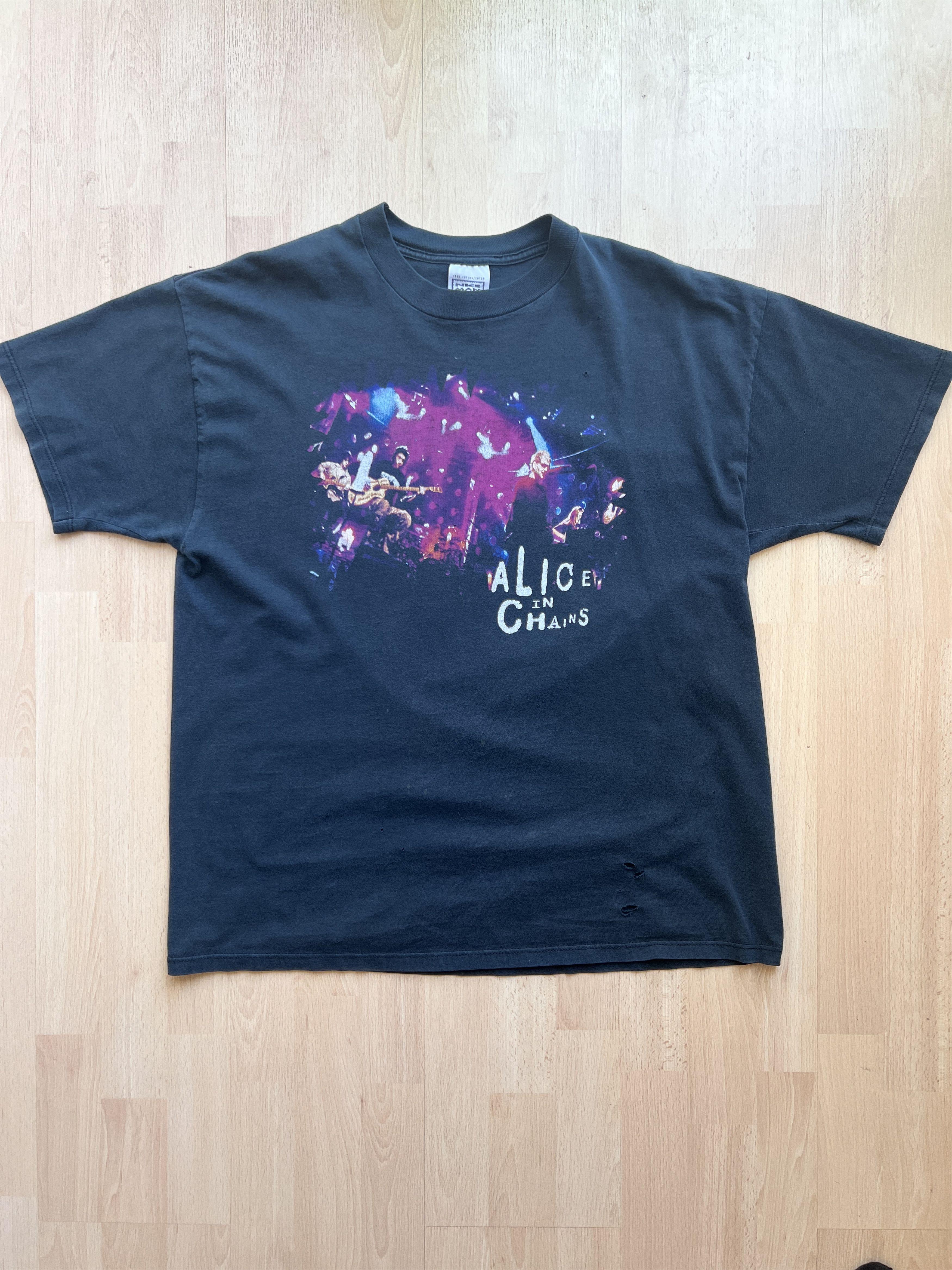 Band Tees MTV Unplugged Alice and Chains Vintage Tee (NICEMAN TAG) Size US XL / EU 56 / 4 - 1 Thumbnail