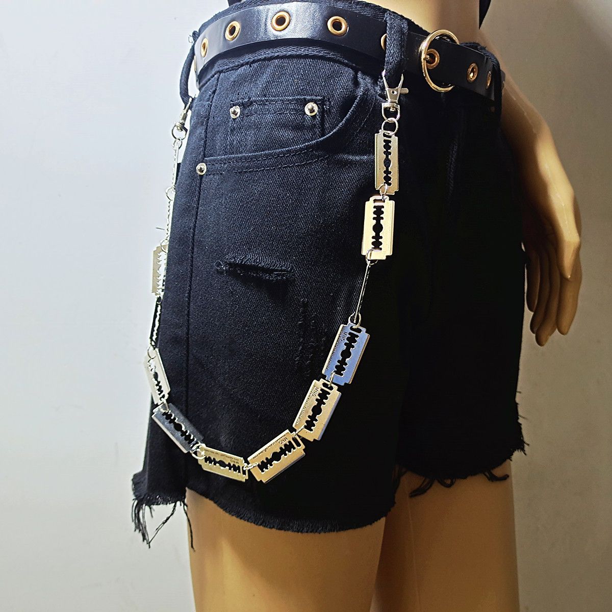 Japanese Brand × Vintage Y2K Razor Blade Hip Hop Jeans Chain Size 32 - 3 Thumbnail
