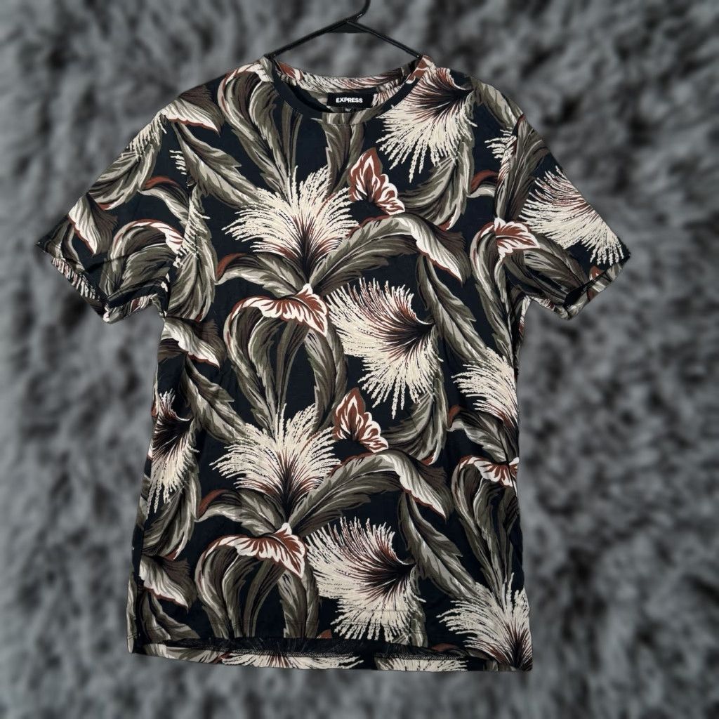 Express Express Shirt M Tall Abstract Tropical Leaf Print Resort Vacation Summer Island Shirt Men MT Big & Tall Multicolor Cotton Beach Tropical 90s? Size US M / EU 48-50 / 2 - 1 Thumbnail