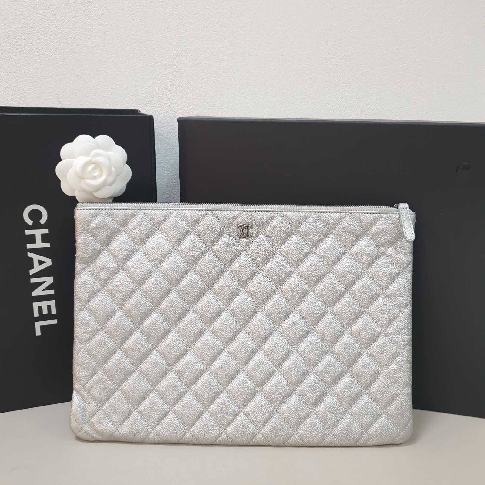 Chanel Chanel Silver Grain Leather Clutch Bag Size ONE SIZE - 1 Thumbnail
