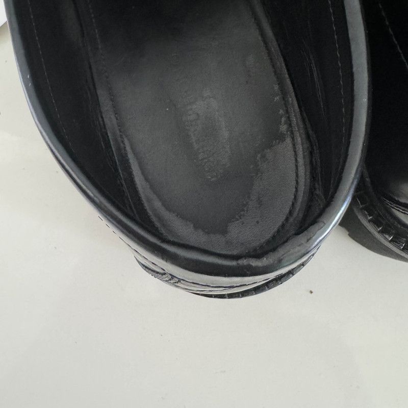 Louis Vuitton Louis Vuitton Black Leather Loafers for Men - Size US 9.5 / EU 42-43 - 2 Thumbnail
