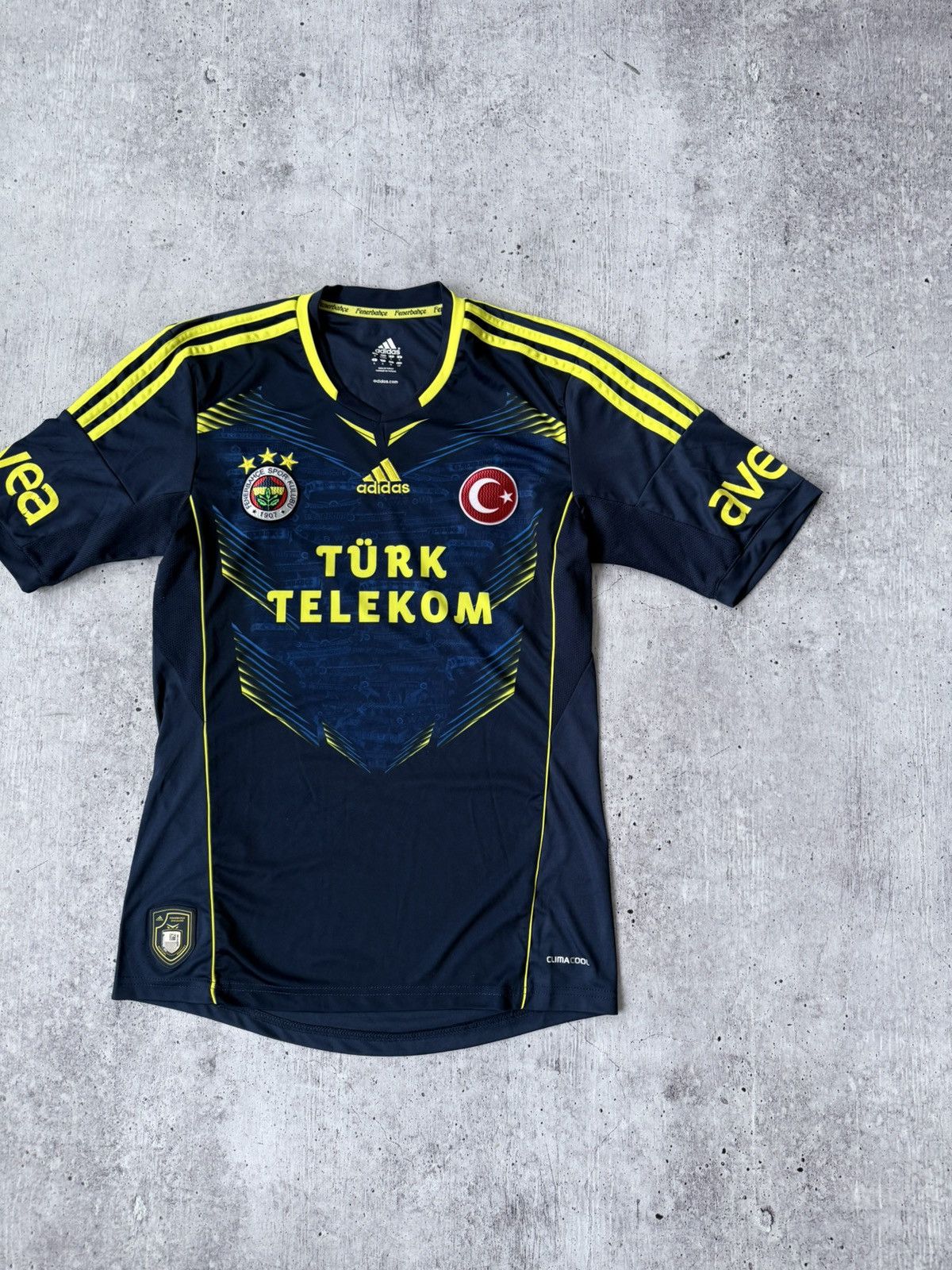 Adidas × Vintage Adidas Fenerbahce 2013/2014 Vintage Jersey Size US S / EU 44-46 / 1 - 3 Thumbnail