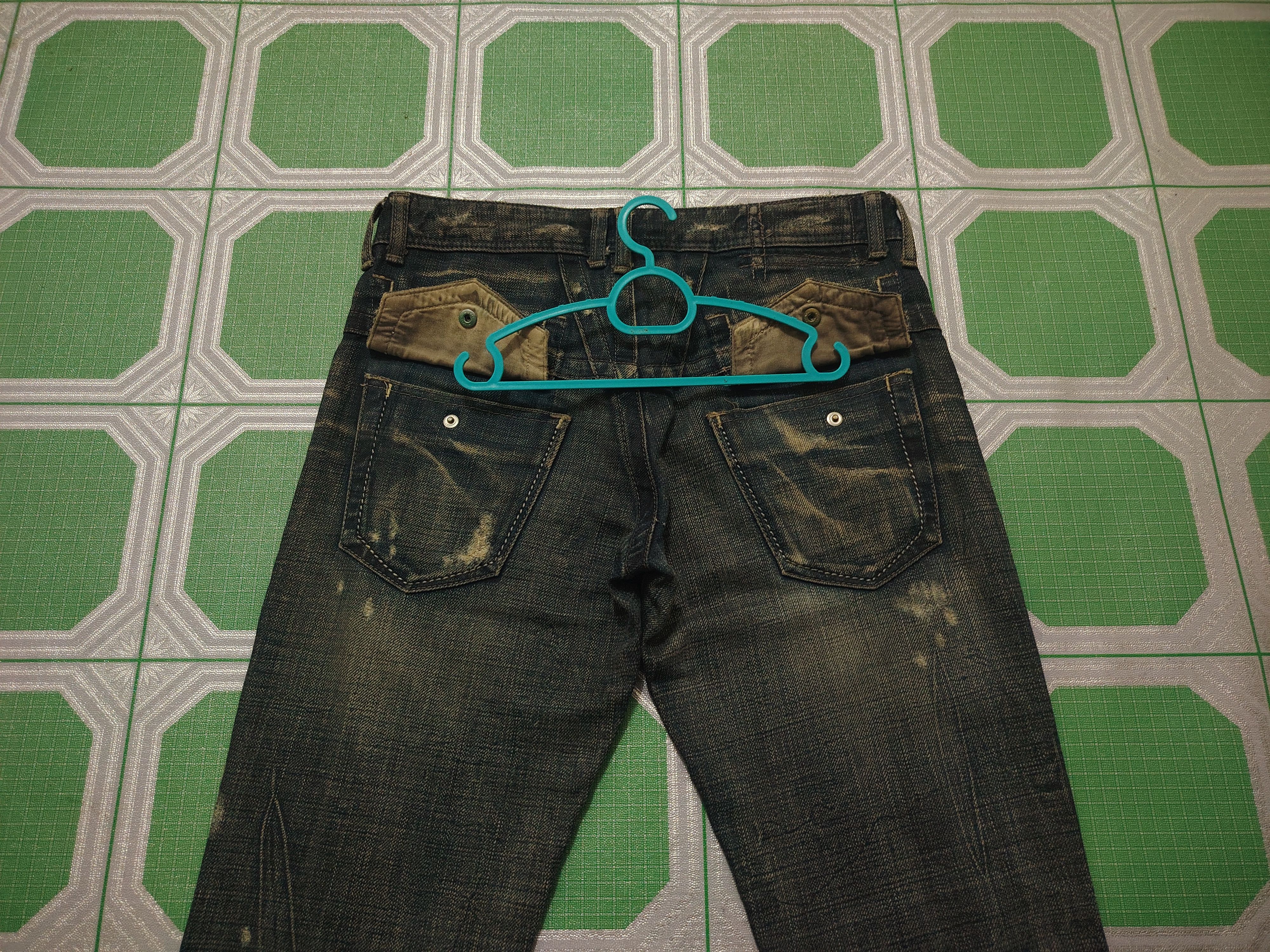 Marithe + Francois Girbaud Rare!!! Le Jean De Marithe Francois Girbaud disstress jeans Size US 30 / EU 46 - 21 Thumbnail