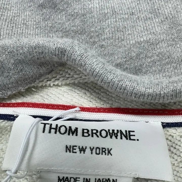 Thom Browne Thom Browne Classic Zip-Up Hoodie in Gray -2507 Size US M / EU 48-50 / 2 - 1 Thumbnail