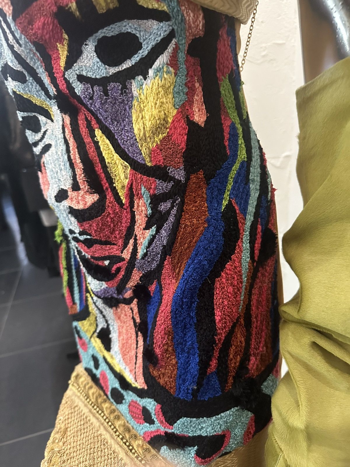 Jeremy Scott Mochino couture SS20 “Woman in a hat” by Jeremy Scott Size S / US 4 / IT 40 - 7 Thumbnail