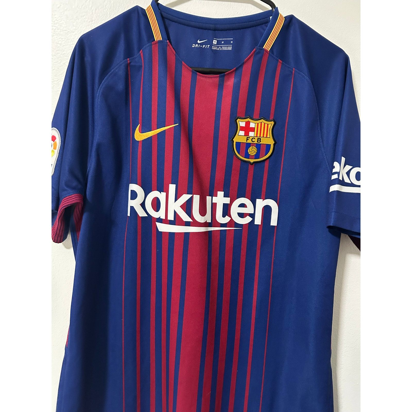 Nike FC Barcelona Home 2018/19 Suárez #9 Size US M / EU 48-50 / 2 - 3 Thumbnail