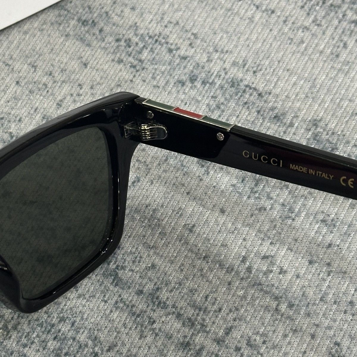 Gucci GUCCI GG1889S 001 SUNGLASSES Size ONE SIZE - 8 Thumbnail