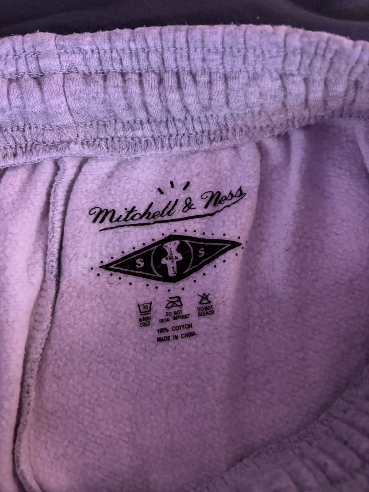 Mitchell & Ness × Travis Scott Mitchell & Ness Travis Scott Houston Sweatpants Size US 30 / EU 46 - 3 Thumbnail