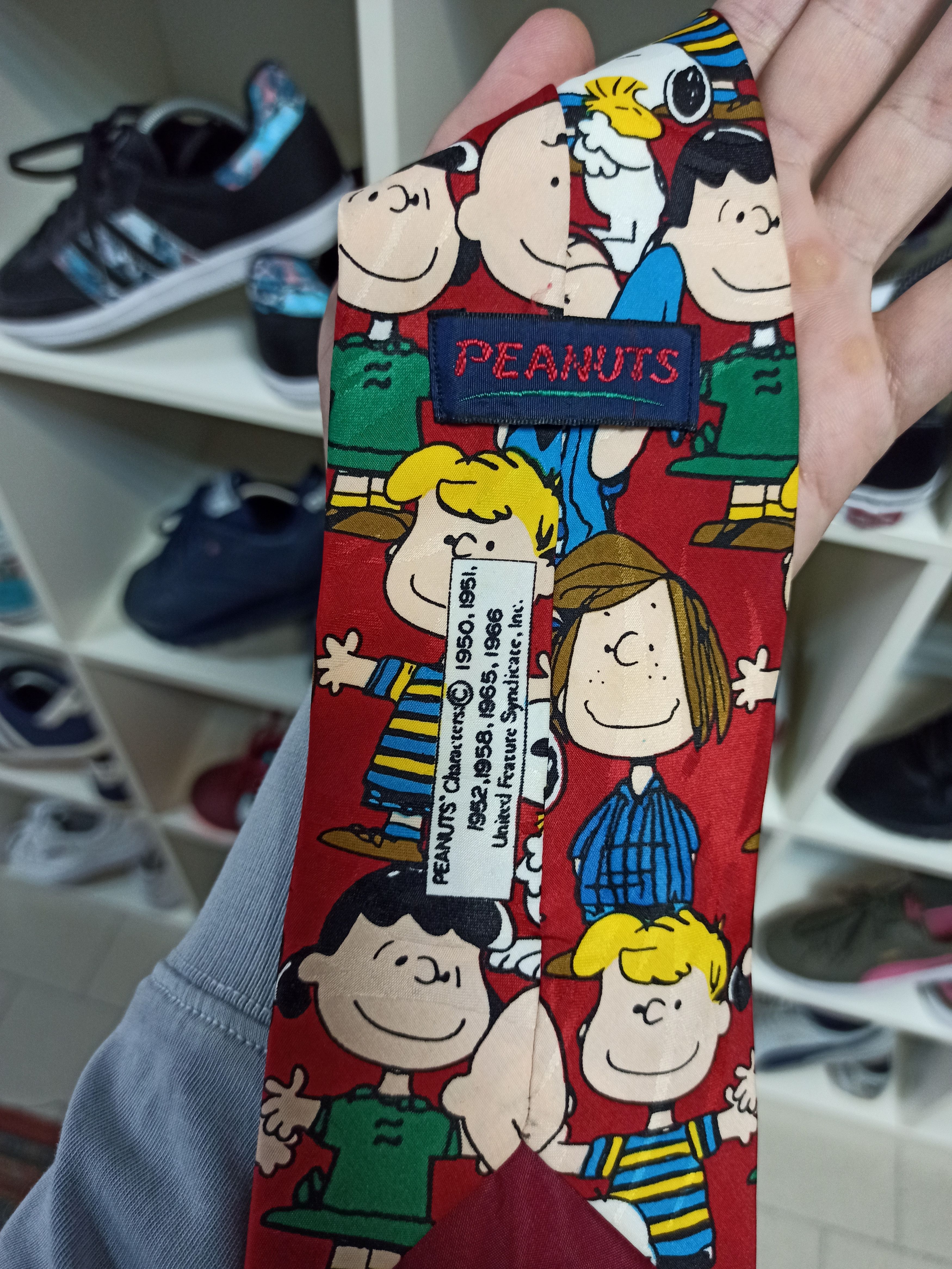 Vintage Peanuts tie