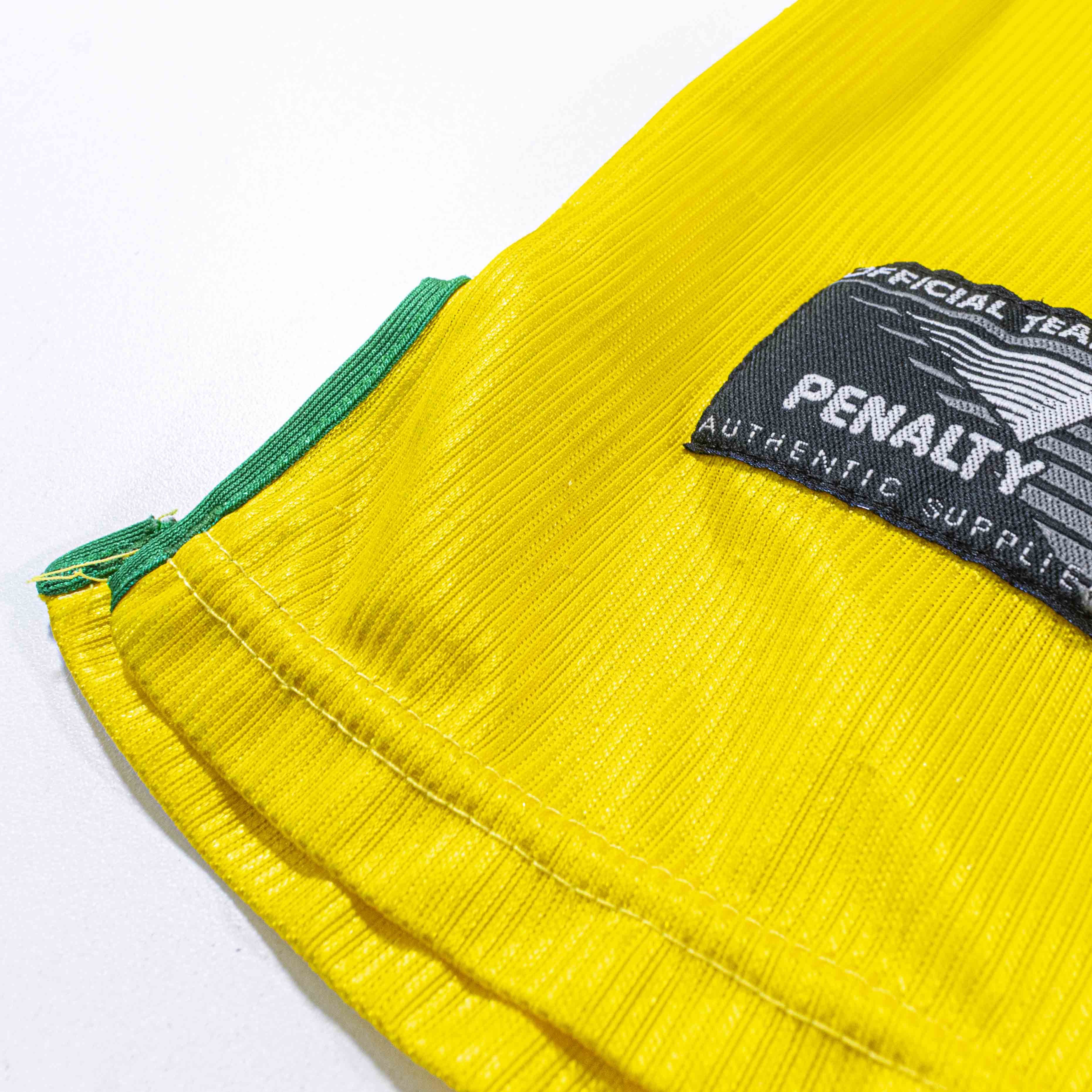 Penalty Vintage 2000 Brazil Futsal Jersey Penalty CBFS Soccer Rare Size US L / EU 52-54 / 3 - 6 Thumbnail