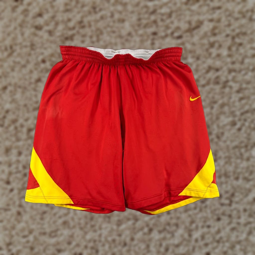 Nike Nike Shorts Mens Large Red Yellow 100% Polyester Basketball Swoosh Athletic Size US 33 - 1 Thumbnail