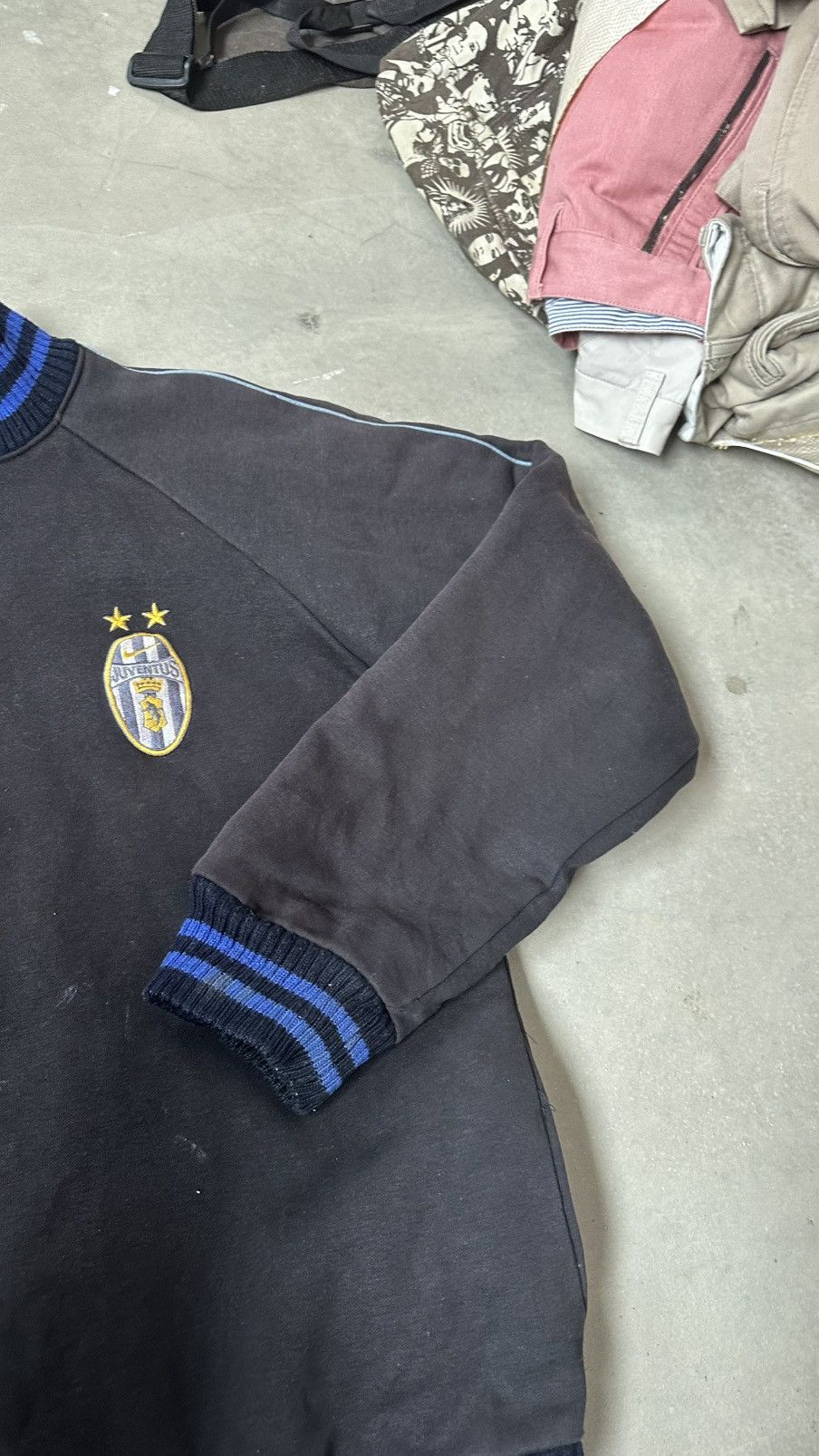 Nike VINTAGE NIKE JUVENTUS FC VARSITY JACKET Size US L / EU 52-54 / 3 - 4 Thumbnail