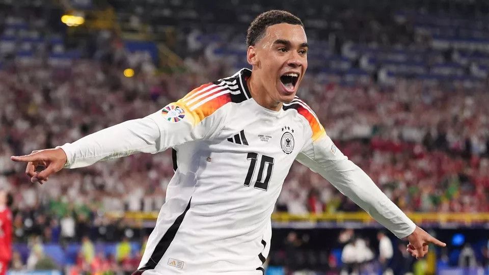 Adidas GERMANY 2024 HOME EURO MUSIALA FOOTBALL SHIRT SOCCER JERSEY Size US M / EU 48-50 / 2 - 8 Thumbnail