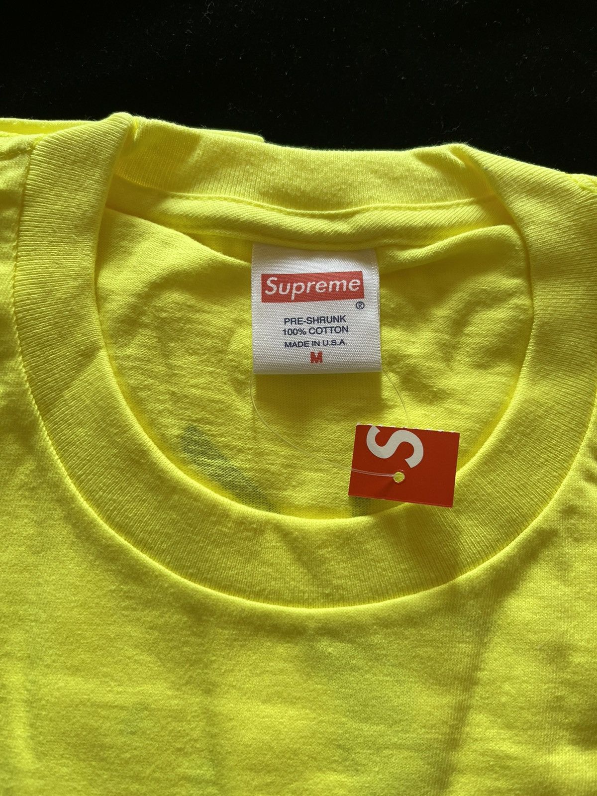Supreme Supreme overfiend date tee yellow dswt Size US M / EU 48-50 / 2 - 4 Thumbnail