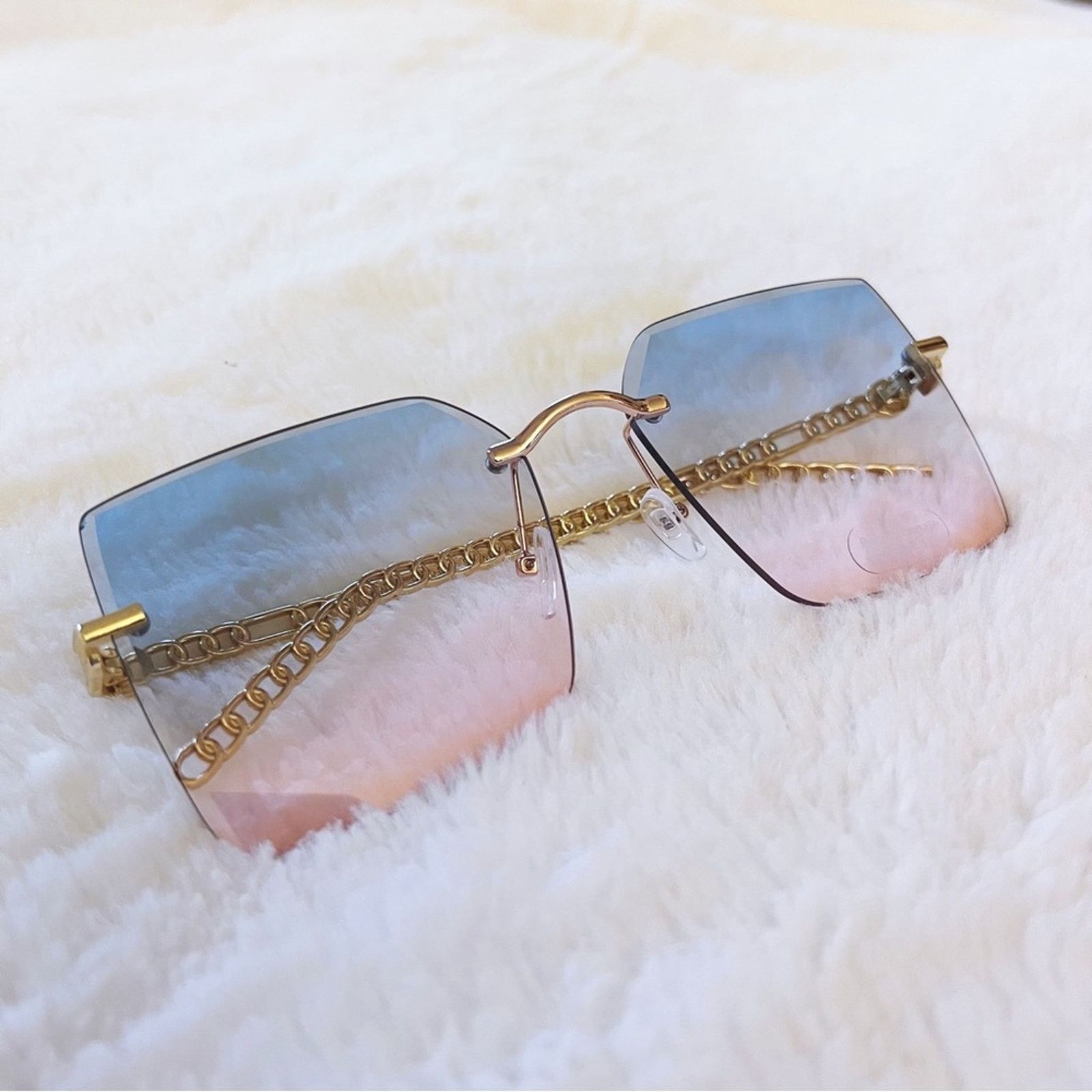 Other Skyla Blue & Pink Gold Chain Link Oversized Sunglasses Size ONE SIZE - 6 Thumbnail